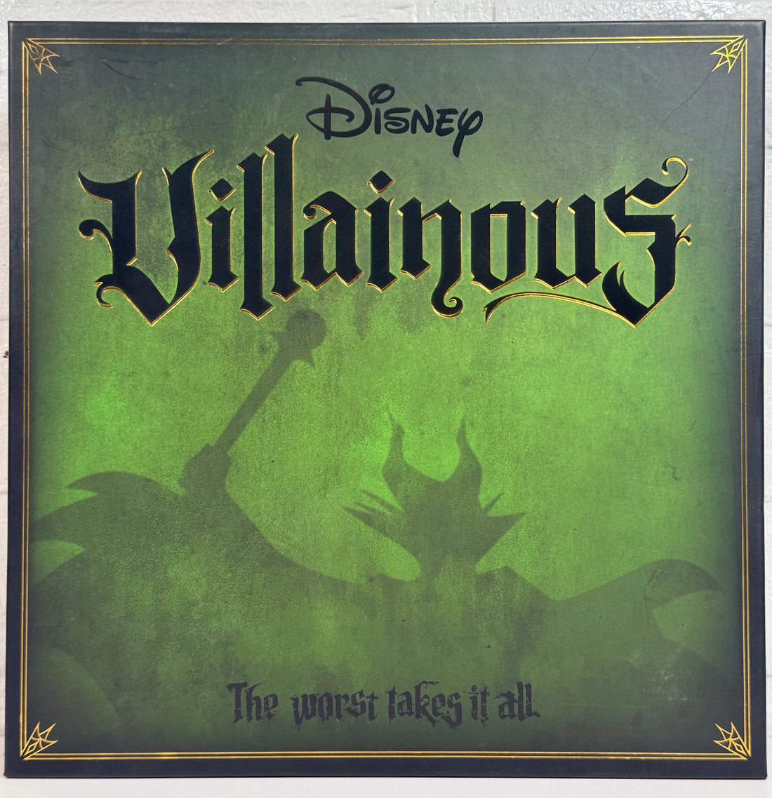 Disney Villainous Ravensburger board game complete 2019 edition with six villains. Great strategy game for 2 to 6 players in clean used condition.