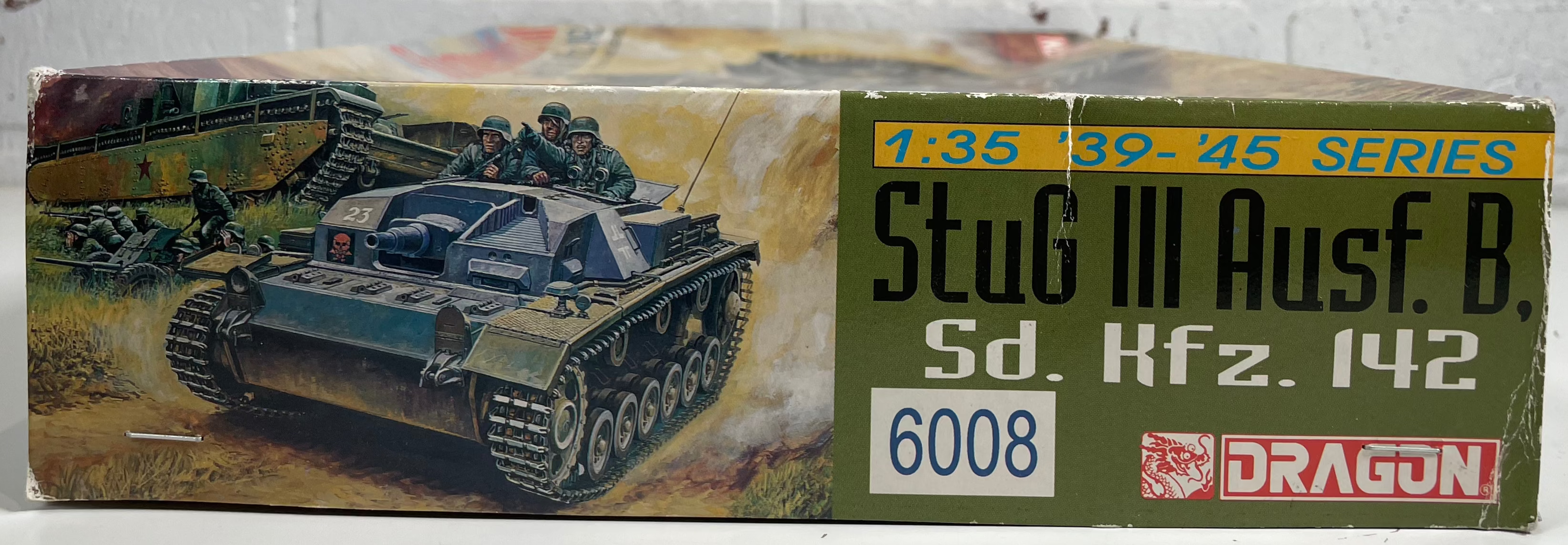 Dragon 6008 – Sturmgeschütz III Ausf. B Sd.Kfz. 142 – 1:35 Scale Model Kit – COMPLETE & UNSTARTED