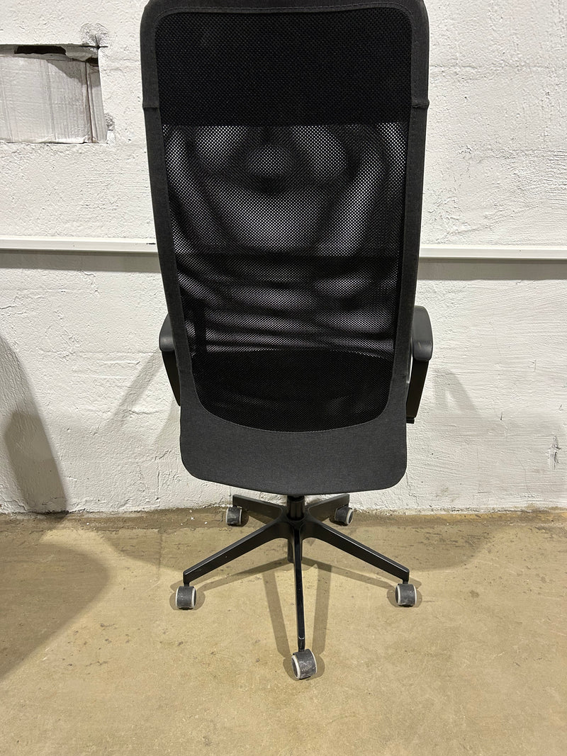 Task Chair