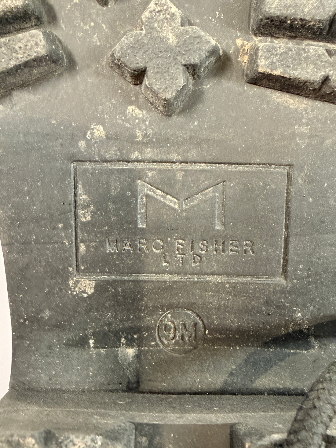 Bottes de randonnée Marc Fisher, doublées en peau lainée, taille 9M.