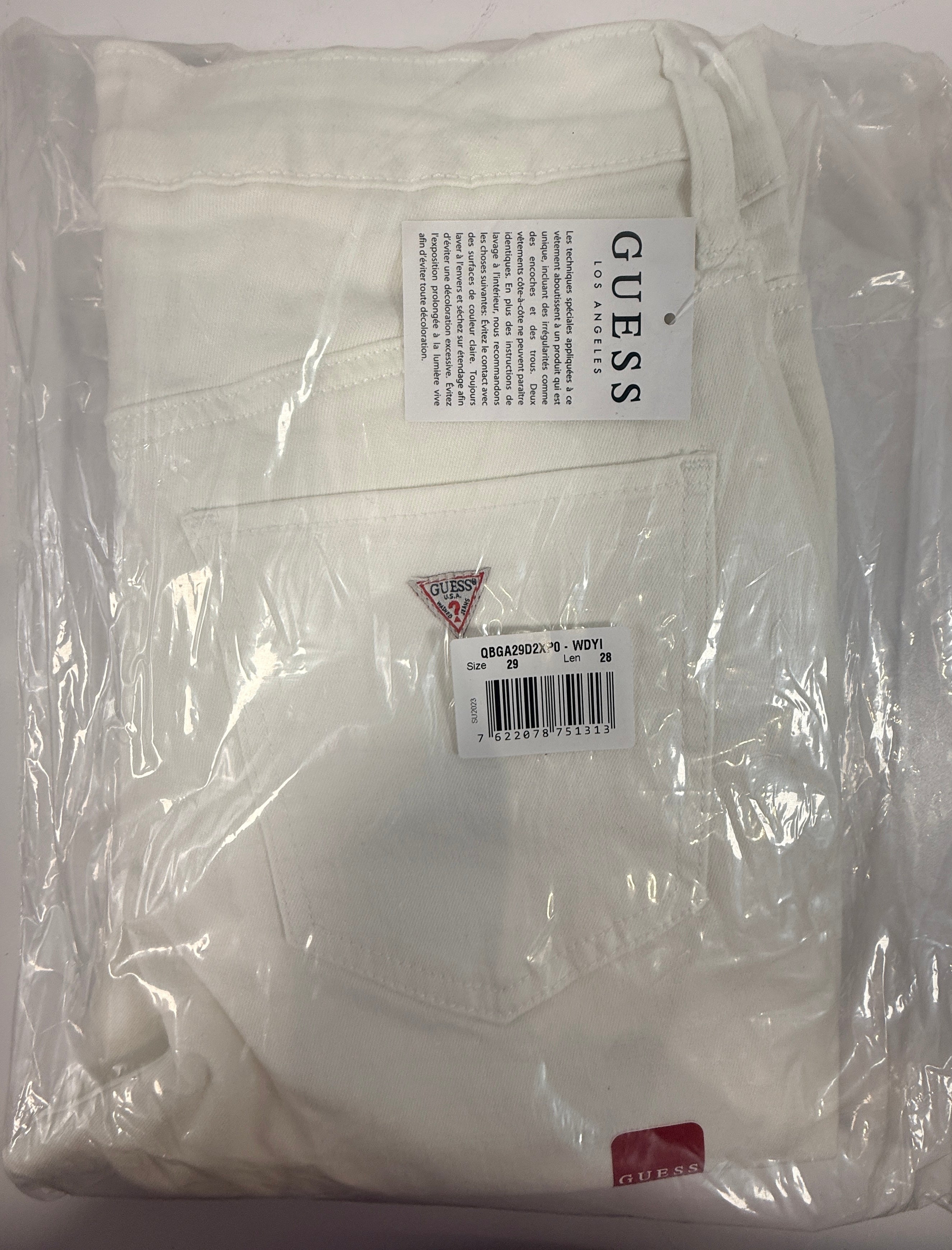 GUESS Simone High Rise Skinny Jeans White Destroyed Size 29x28 New With Tags Stretch Denim Women’s Designer Jeans Fast Shipping Montreal.