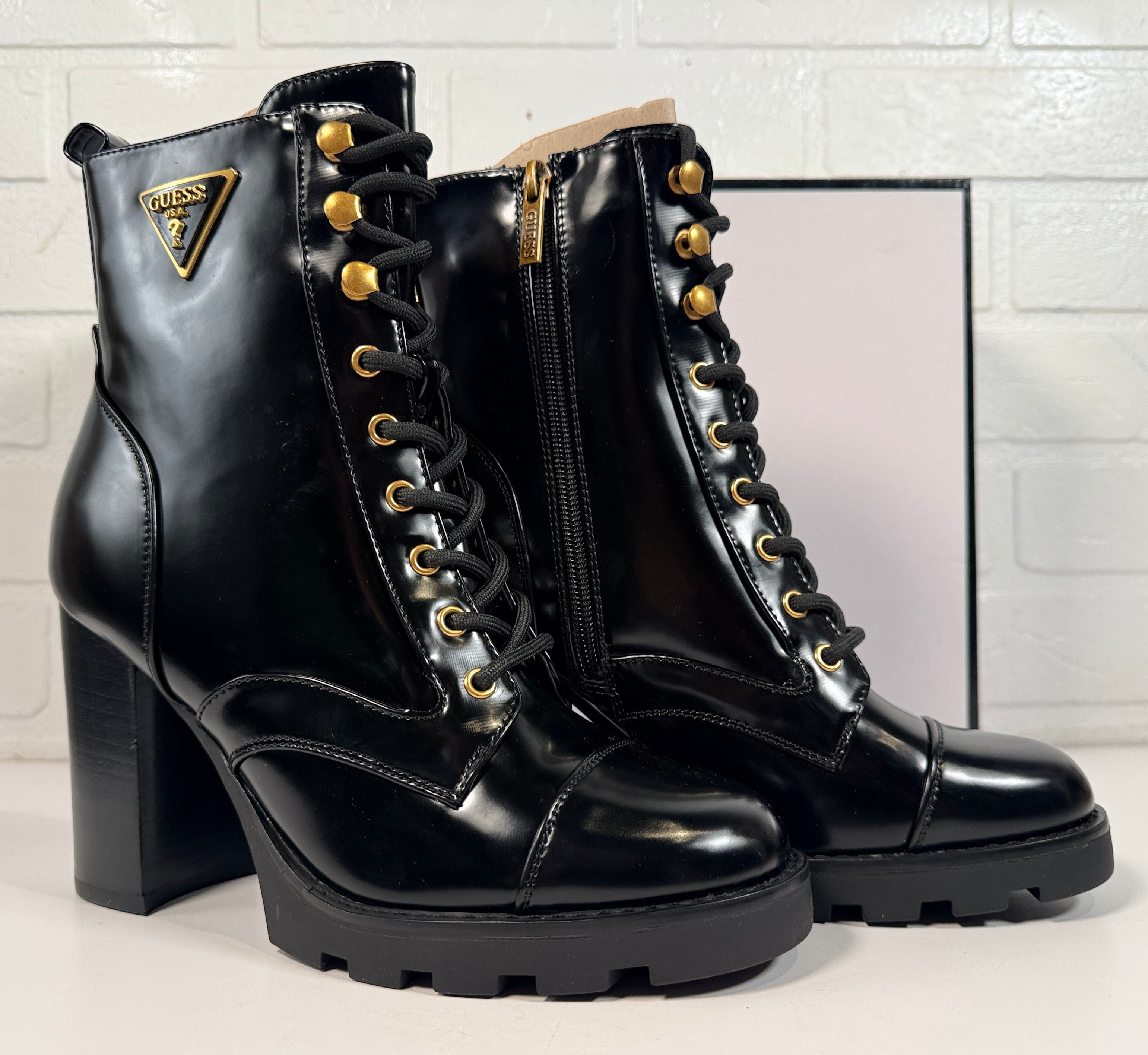GUESS Gwneadyn black combat heel boots size 8 new in box. Lace-up ankle boots with block heel, lug sole and side zip designer style.