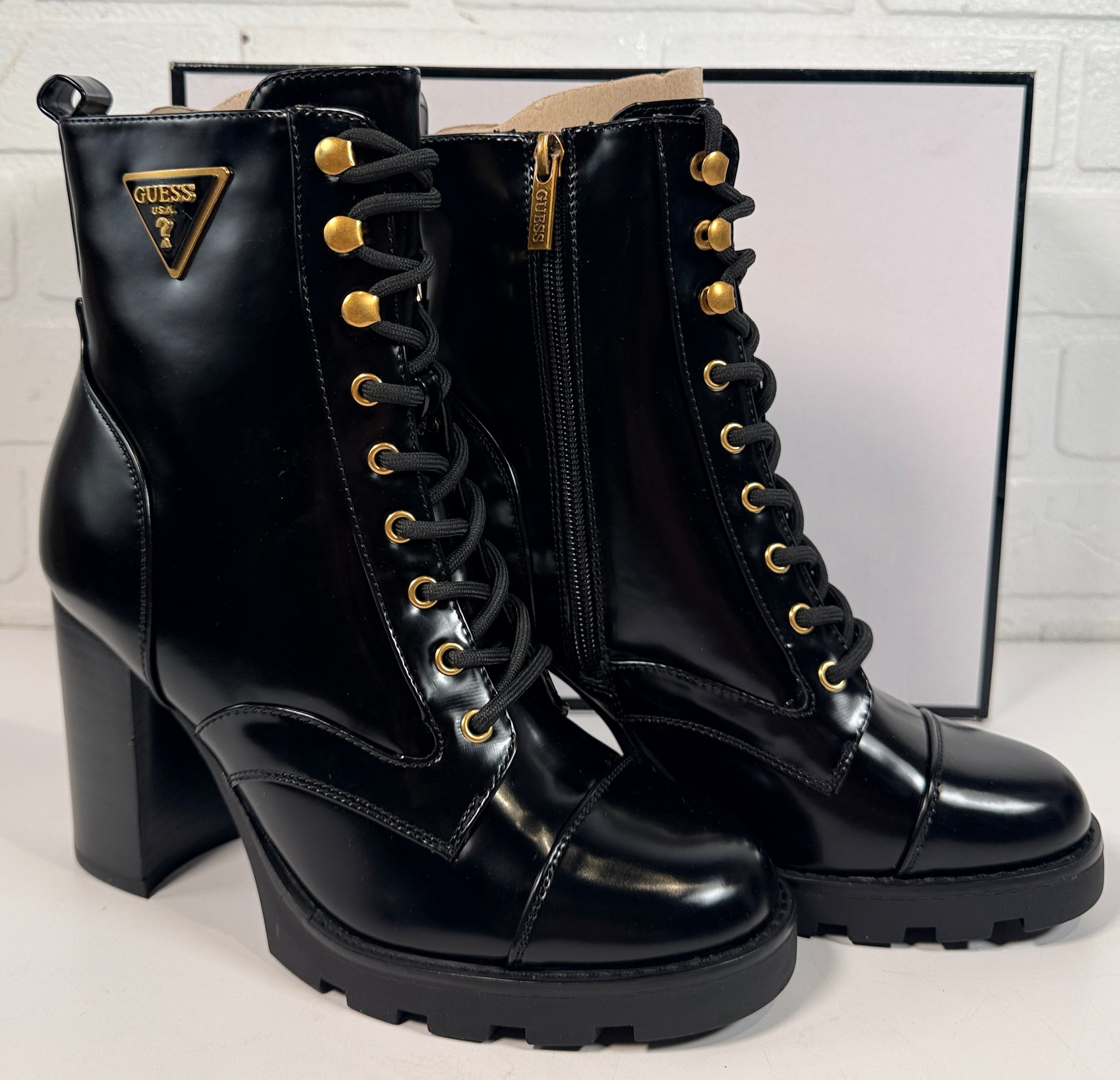 GUESS Gwneadyn black combat heel boots size 8 new in box. Lace-up ankle boots with block heel, lug sole and side zip designer style.