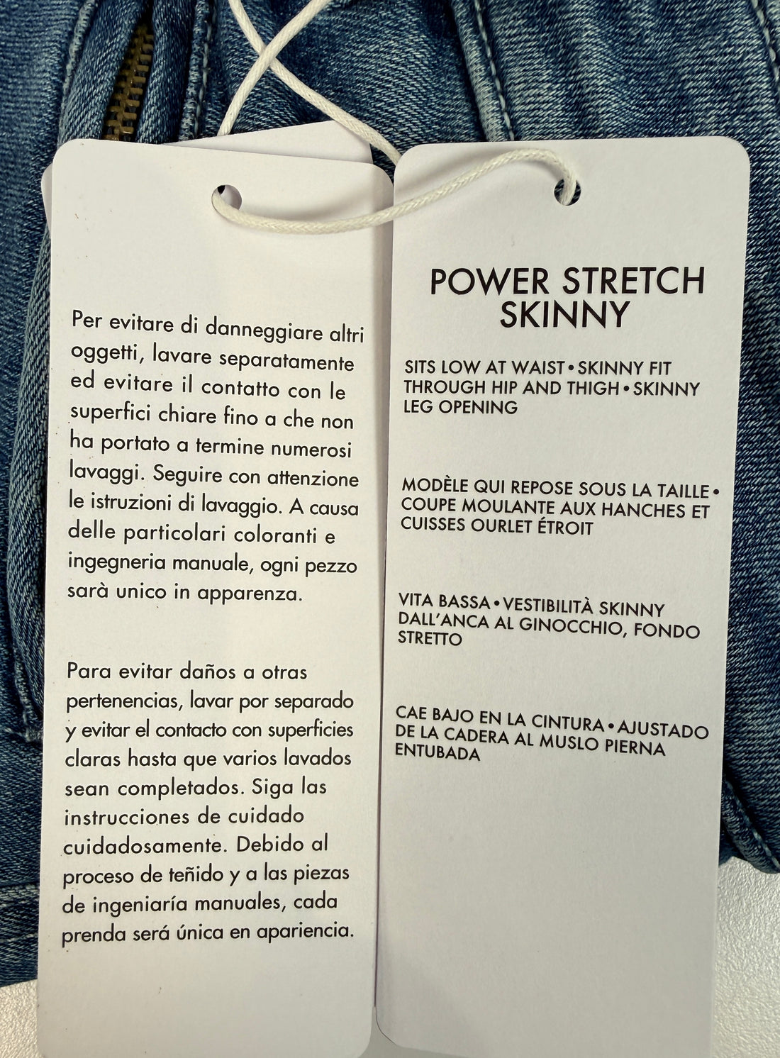 GUESS Power Stretch Skinny jeans women’s size 29 in medium wash. New with tags stretch denim featuring zip pockets and ankle zips. Stylish everyday fit.