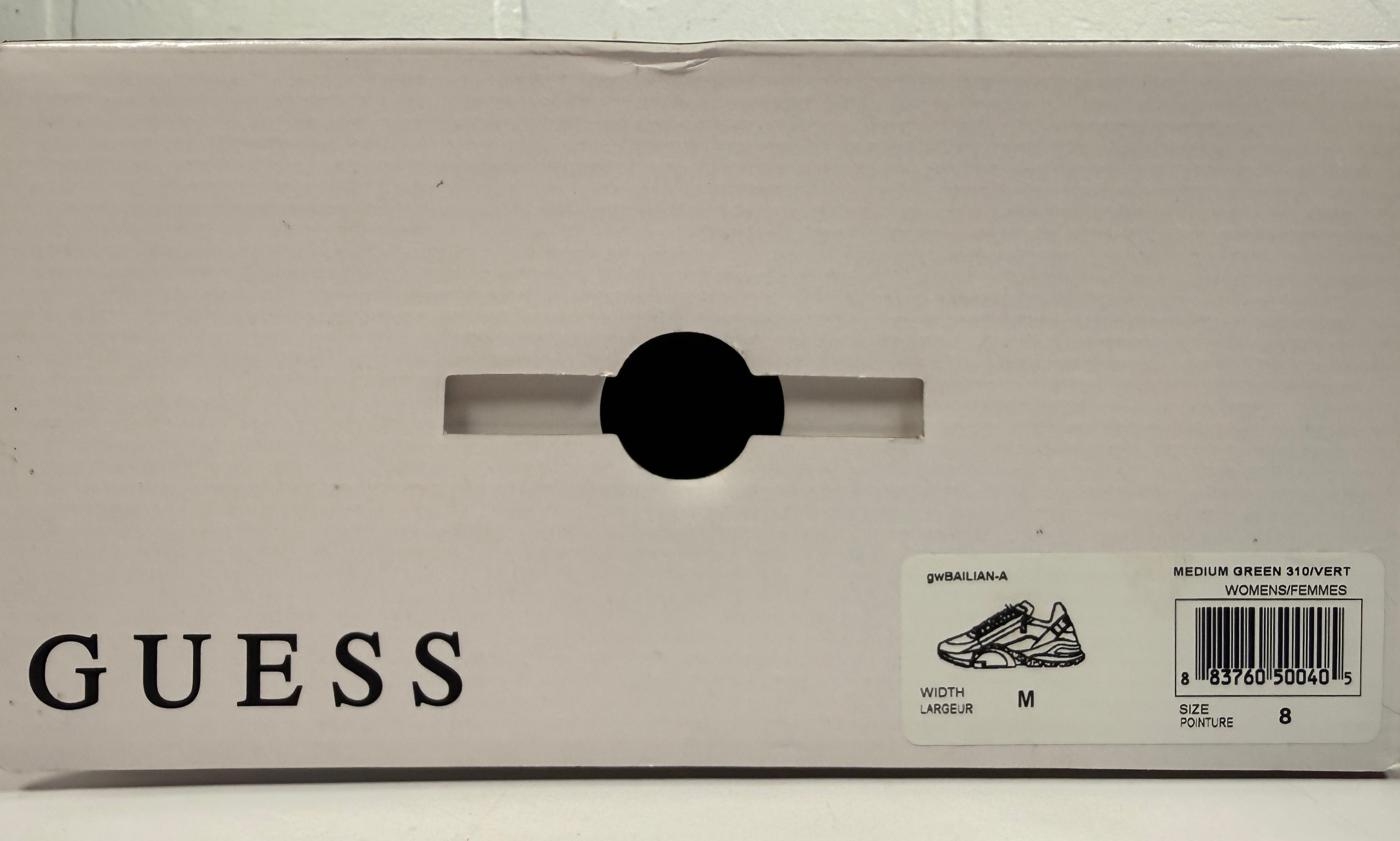 GUESS Bailian-A platform sneakers women’s size 8 in medium green. New in box chunky fashion shoes with bold streetwear style and comfort.