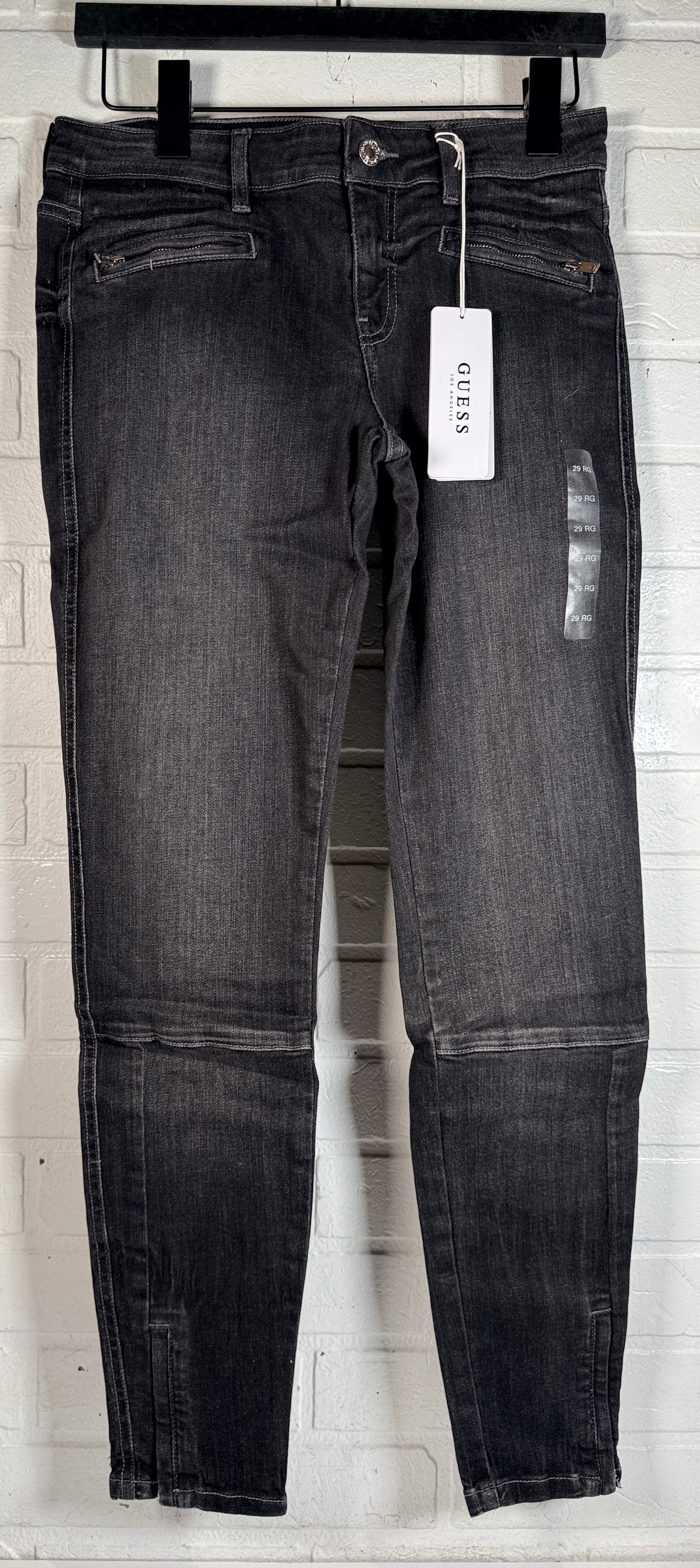 GUESS Power Stretch Skinny jeans women’s size 29 regular dark grey wash new with tags. Stretch denim with ankle zips and logo detail.