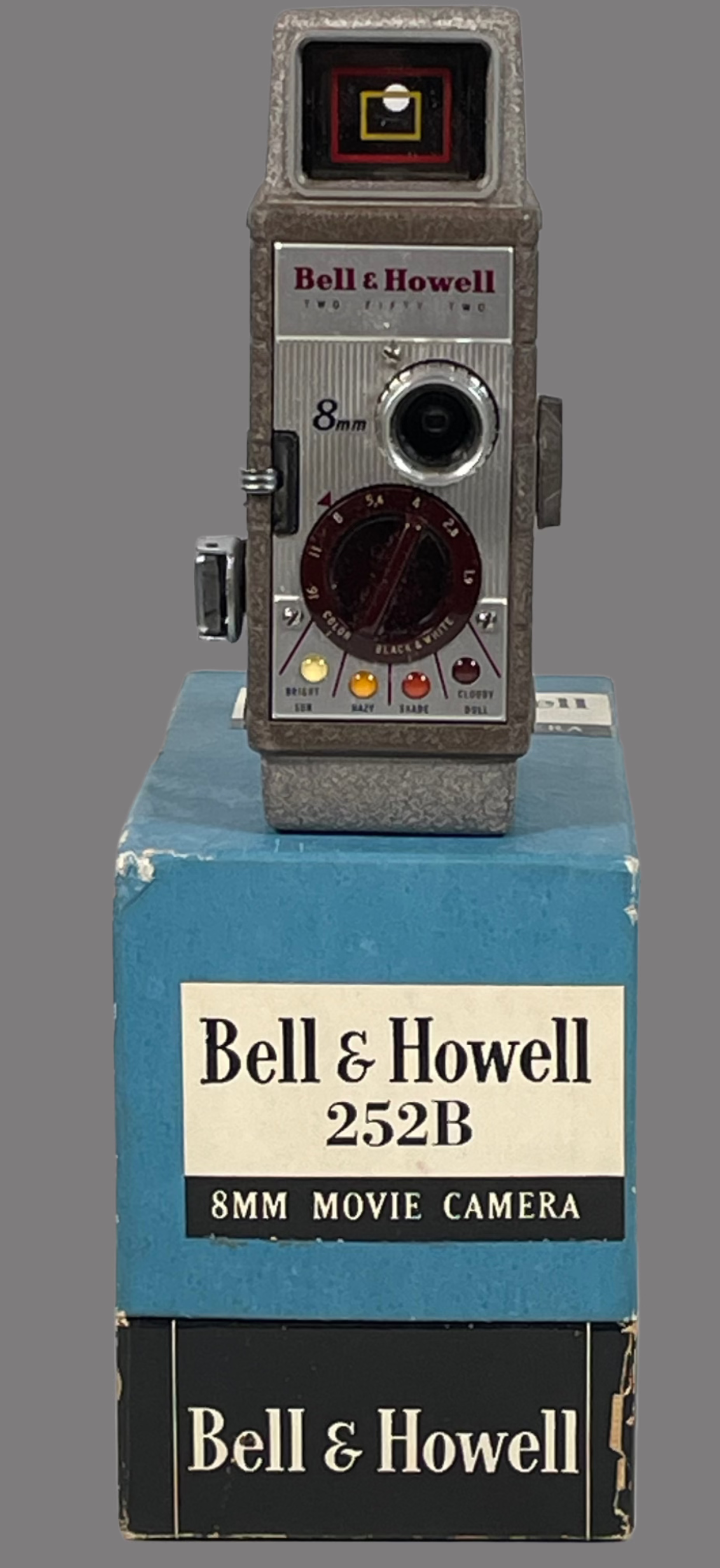 Vintage Bell & Howell Two Fifty Two 8mm Movie Camera – Retro Film Camera – MCM Collectible