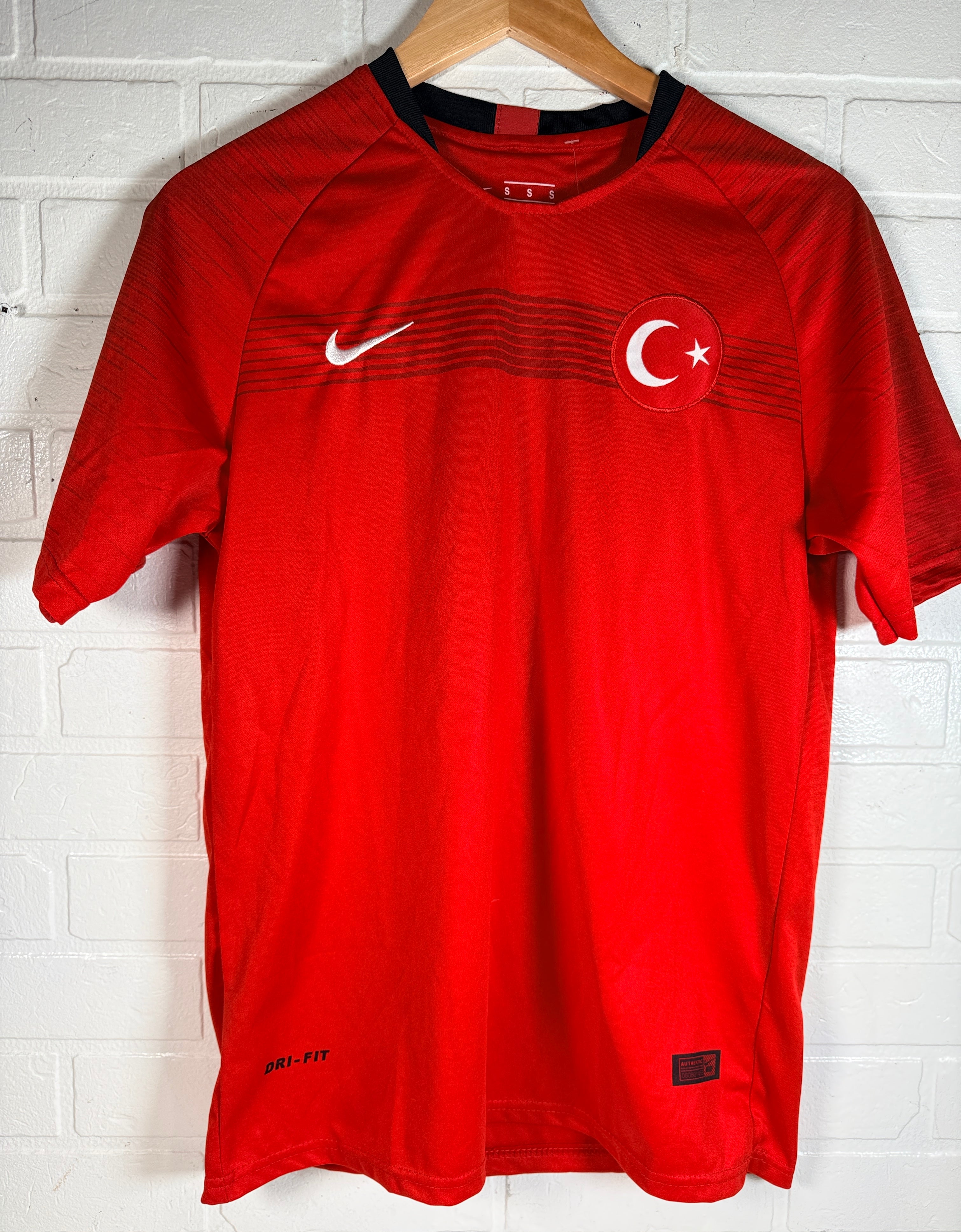 Nike Turkey national team red Dri-FIT soccer jersey size small official football shirt lightweight athletic supporter top made in Thailand.