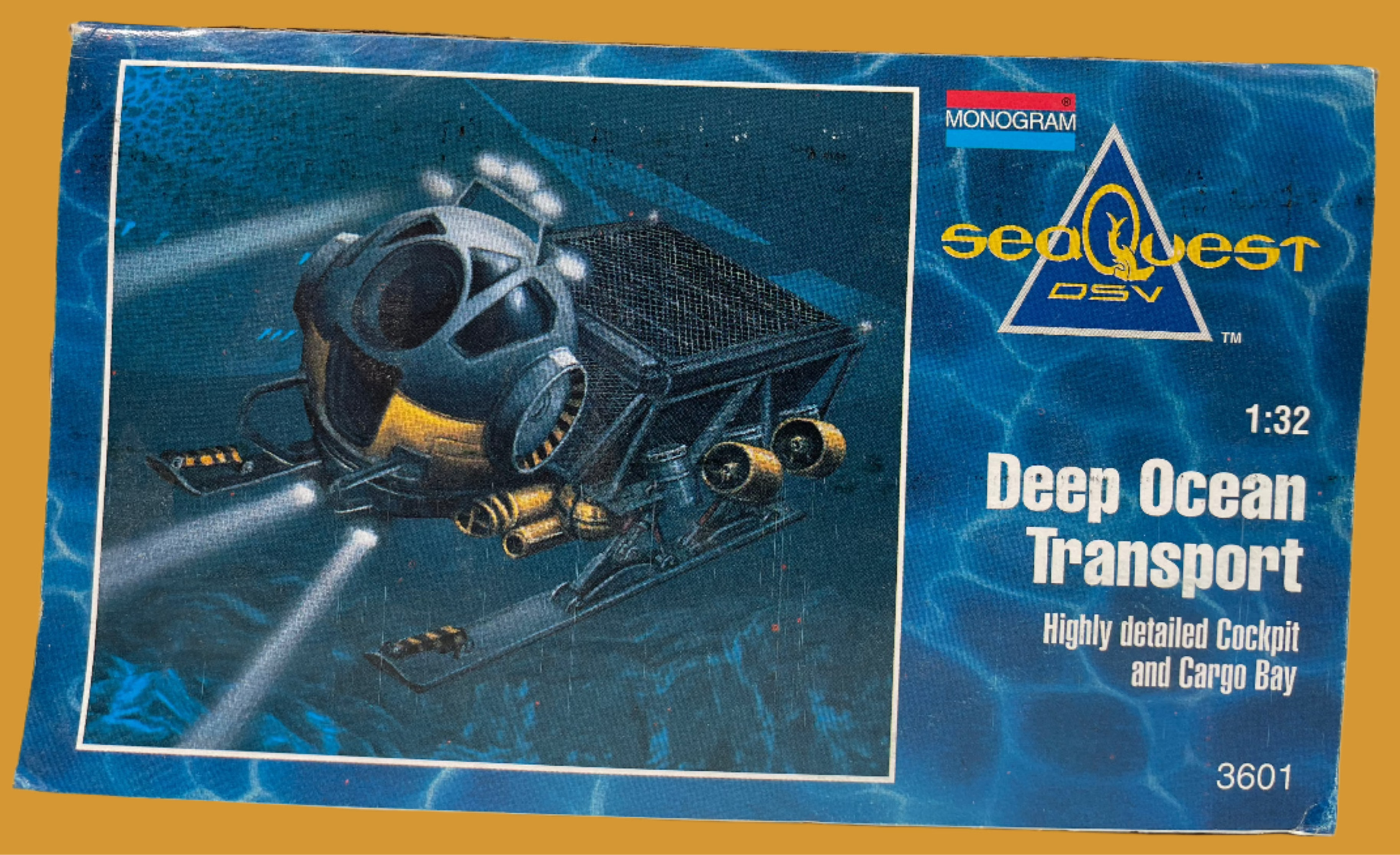 SeaQuest DSV Deep Ocean Transport Model Kit – 1:32 Monogram