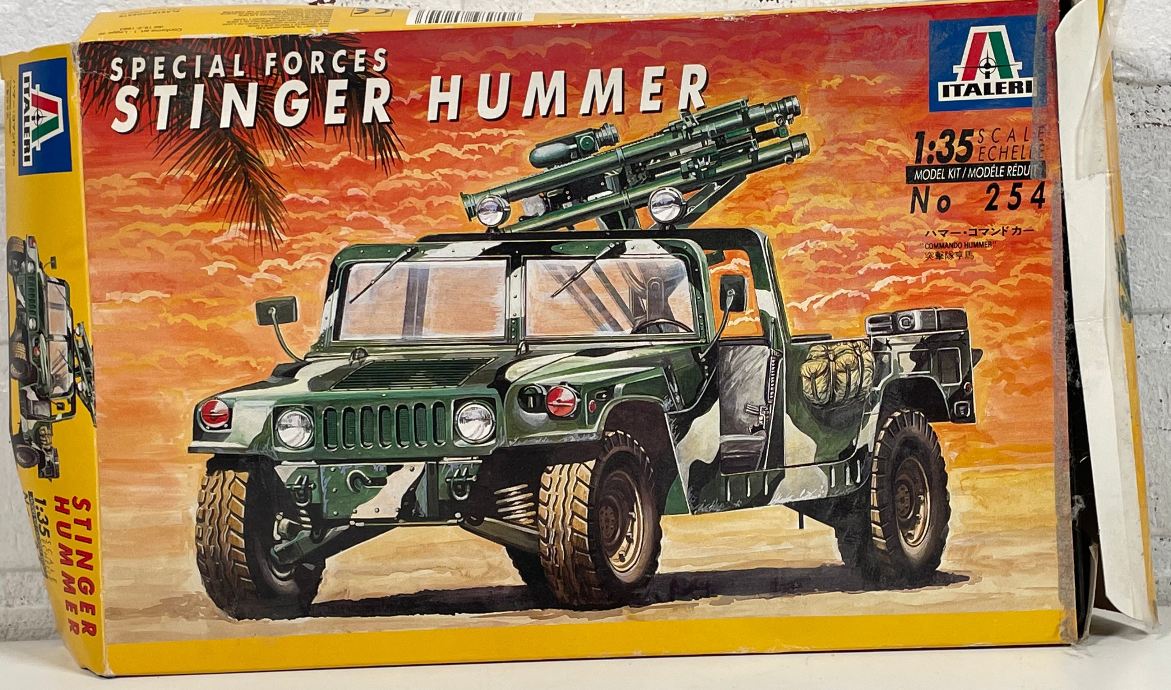 1:35 Italeri Stinger Hummer – Special Forces Model Kit No . 254