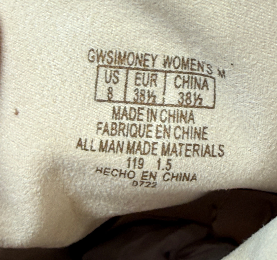 Bottines matelassées Simoney GUESS, ivoire, taille 8M, bout pointu.