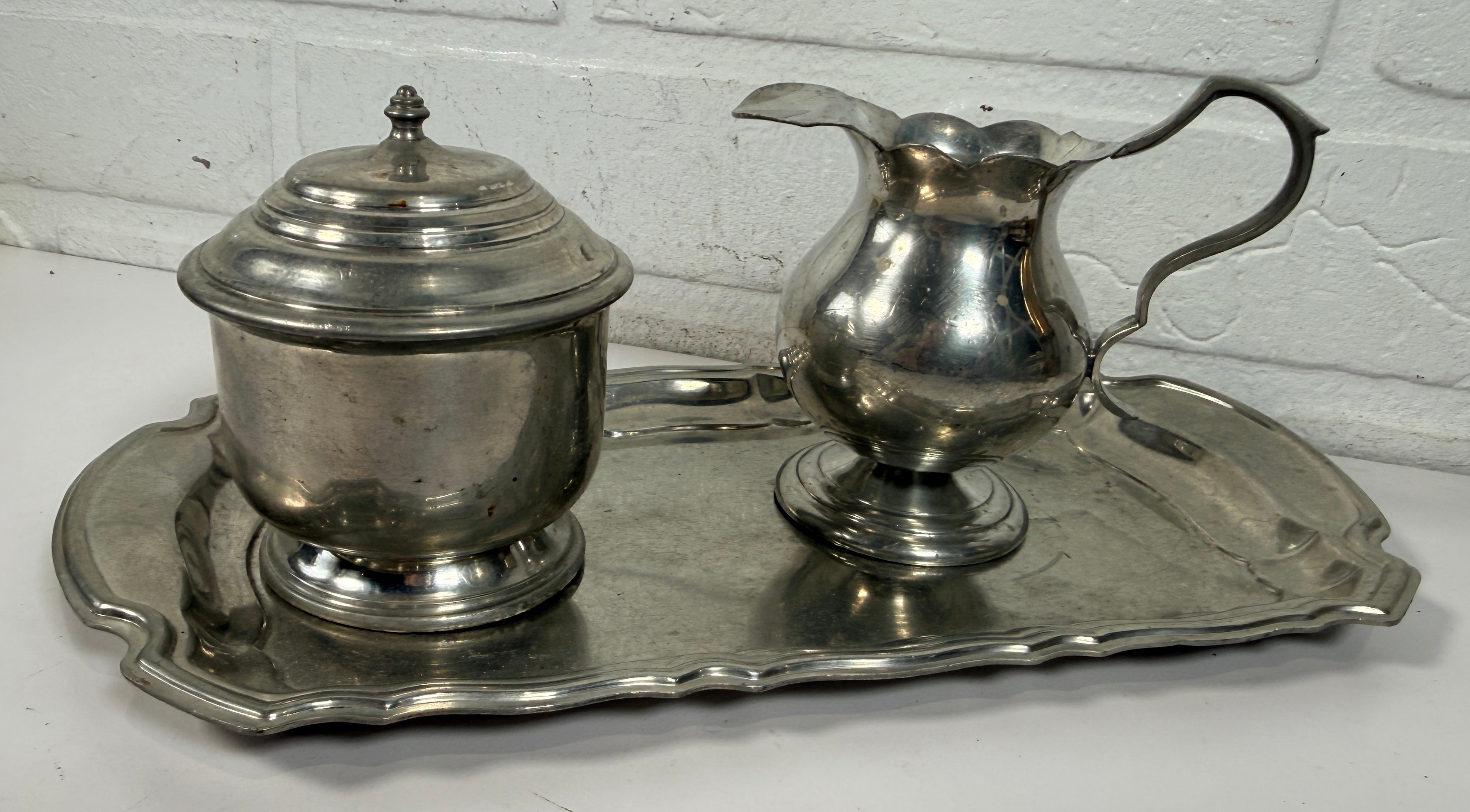 Vintage Stieff Pewter Colonial Williamsburg creamer sugar bowl tray set. Classic American traditional tableware with matching pieces and tray.