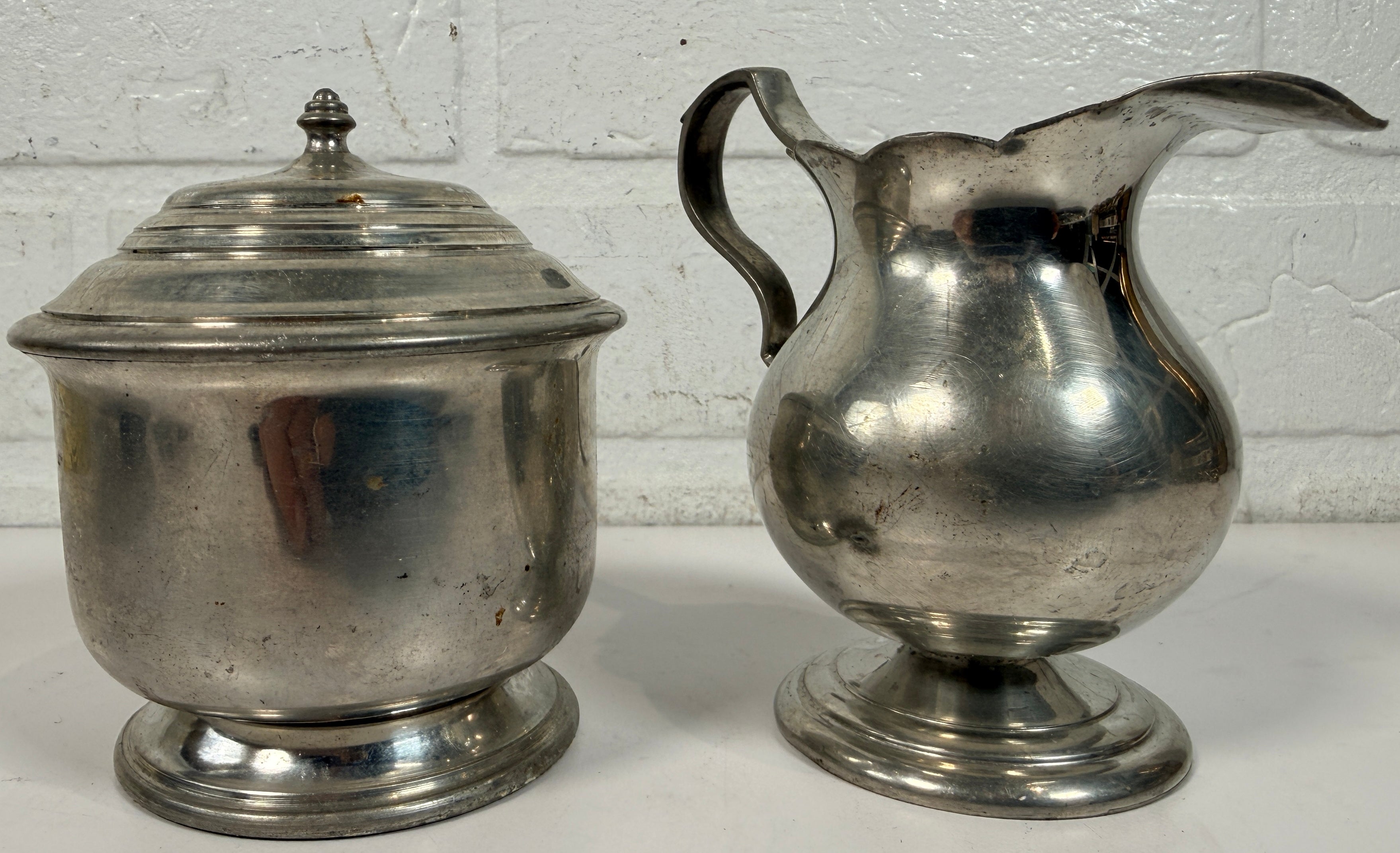 Vintage Stieff Pewter Colonial Williamsburg creamer sugar bowl tray set. Classic American traditional tableware with matching pieces and tray.