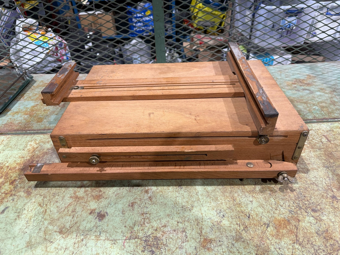 Vintage Lefranc & Bourgeois Portable French Pochade Field Box Easel – Made in Le Mans, France
