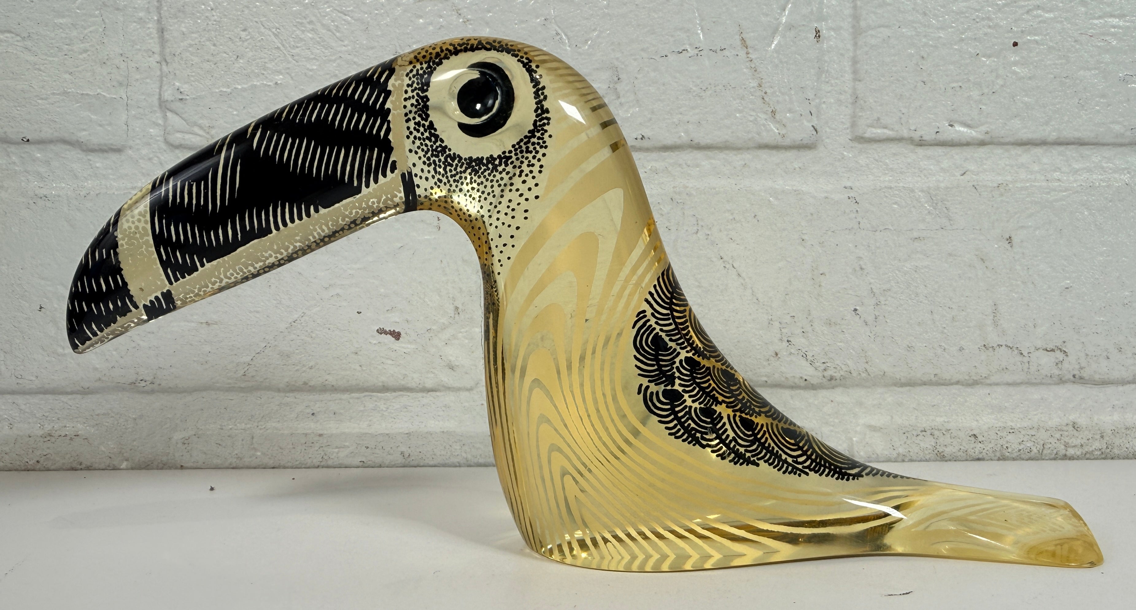 Vintage Abraham Palatnik Toucan Acrylic Sculpture, Brazil, 9 in
