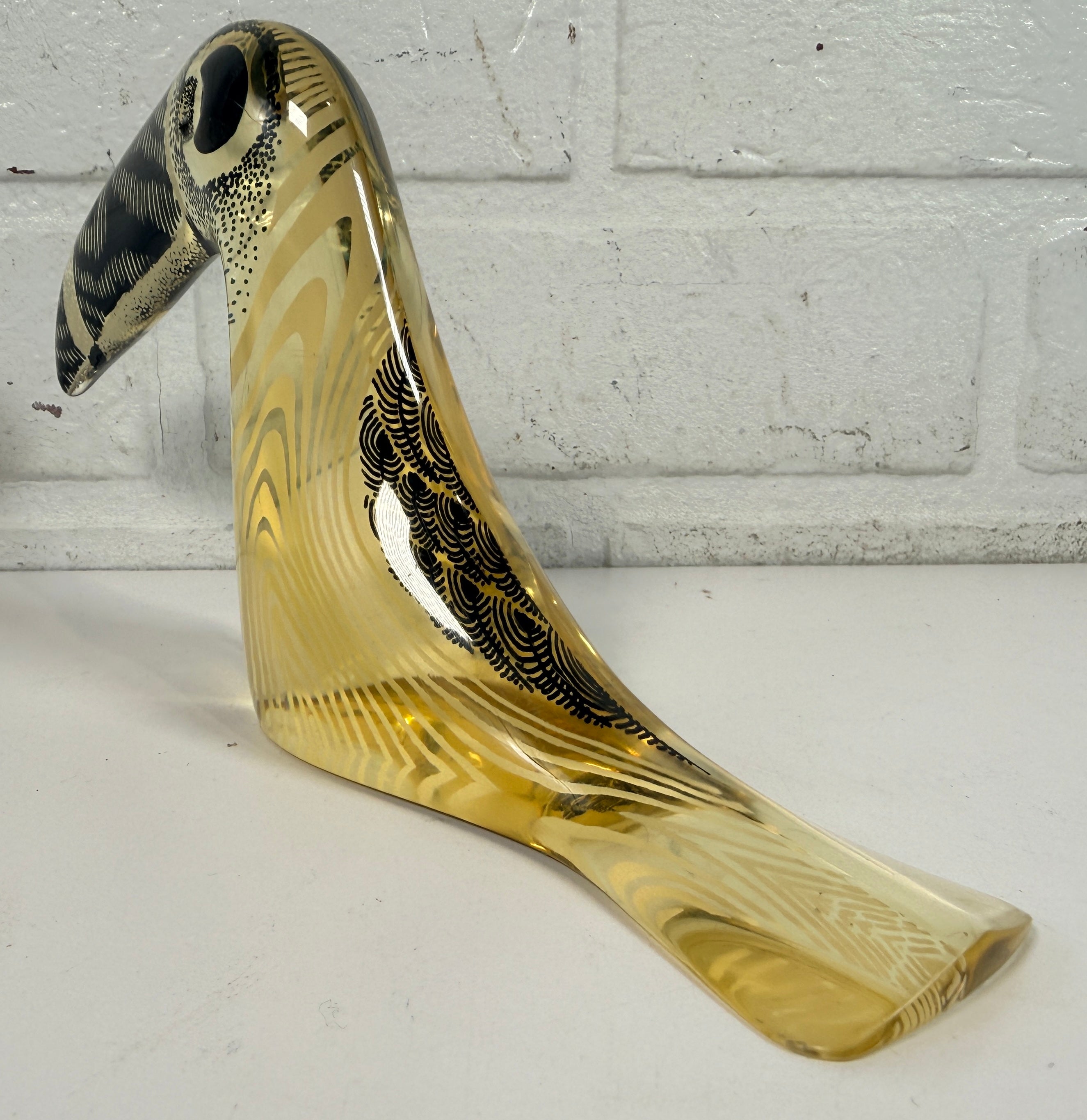 Vintage Abraham Palatnik toucan acrylic sculpture from Brazil. Iconic mid-century modern lucite art bird, 9 inch collectible decor piece.