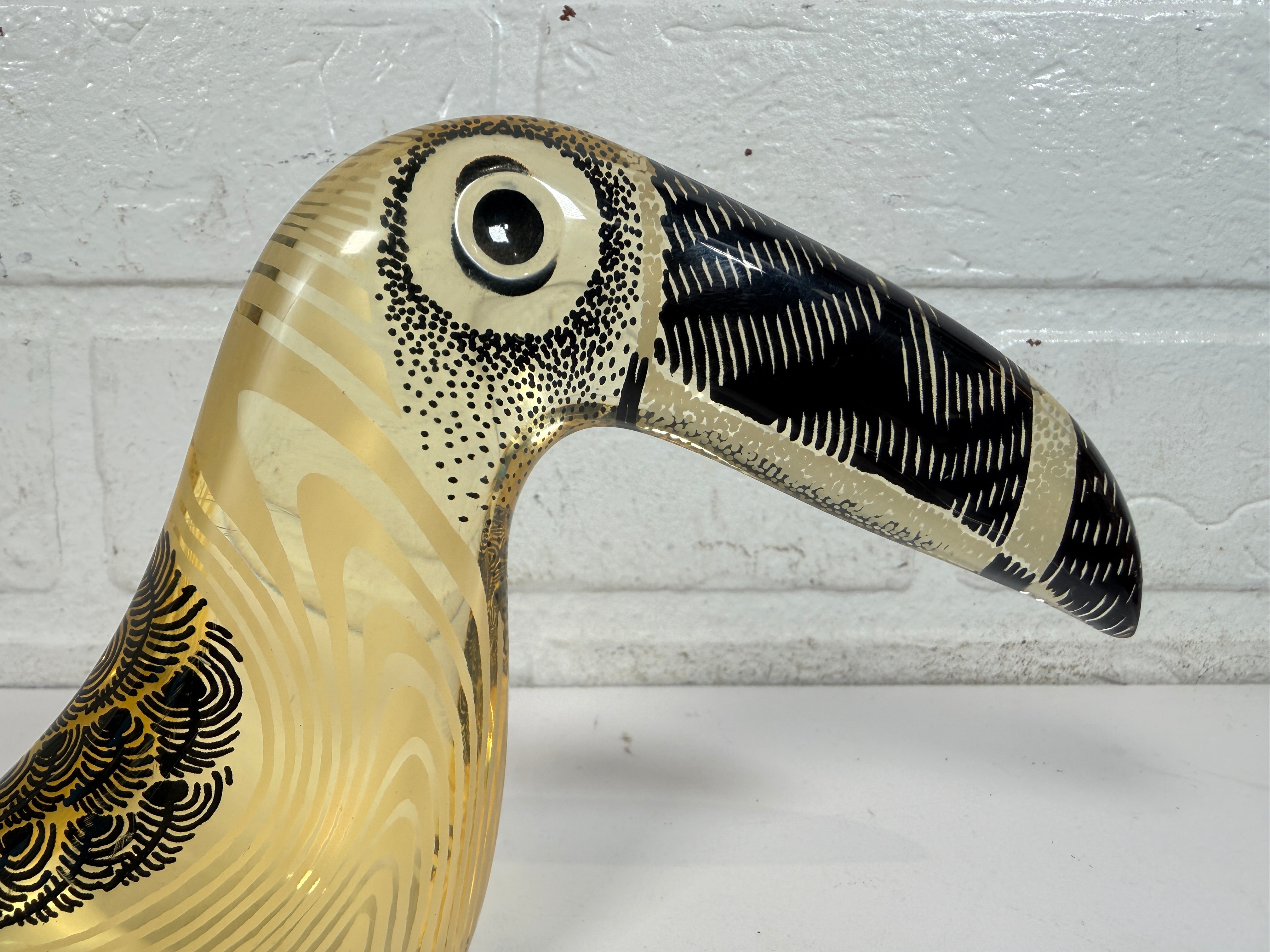 Vintage Abraham Palatnik toucan acrylic sculpture from Brazil. Iconic mid-century modern lucite art bird, 9 inch collectible decor piece.