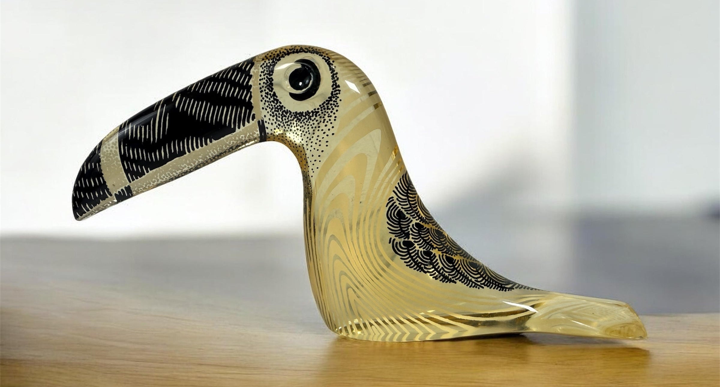 Vintage Abraham Palatnik toucan acrylic sculpture from Brazil. Iconic mid-century modern lucite art bird, 9 inch collectible decor piece.