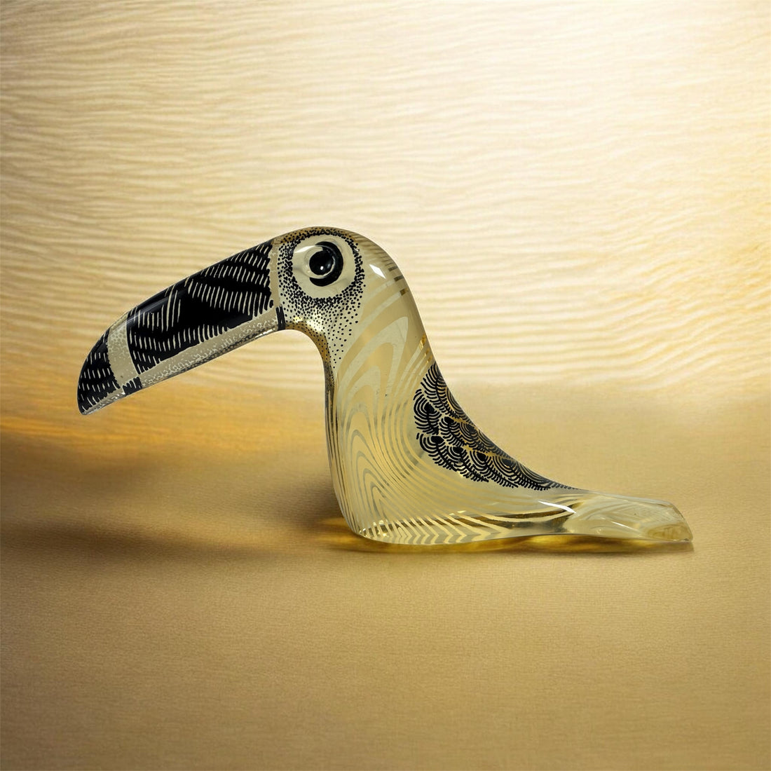 Vintage Abraham Palatnik toucan acrylic sculpture from Brazil. Iconic mid-century modern lucite art bird, 9 inch collectible decor piece.