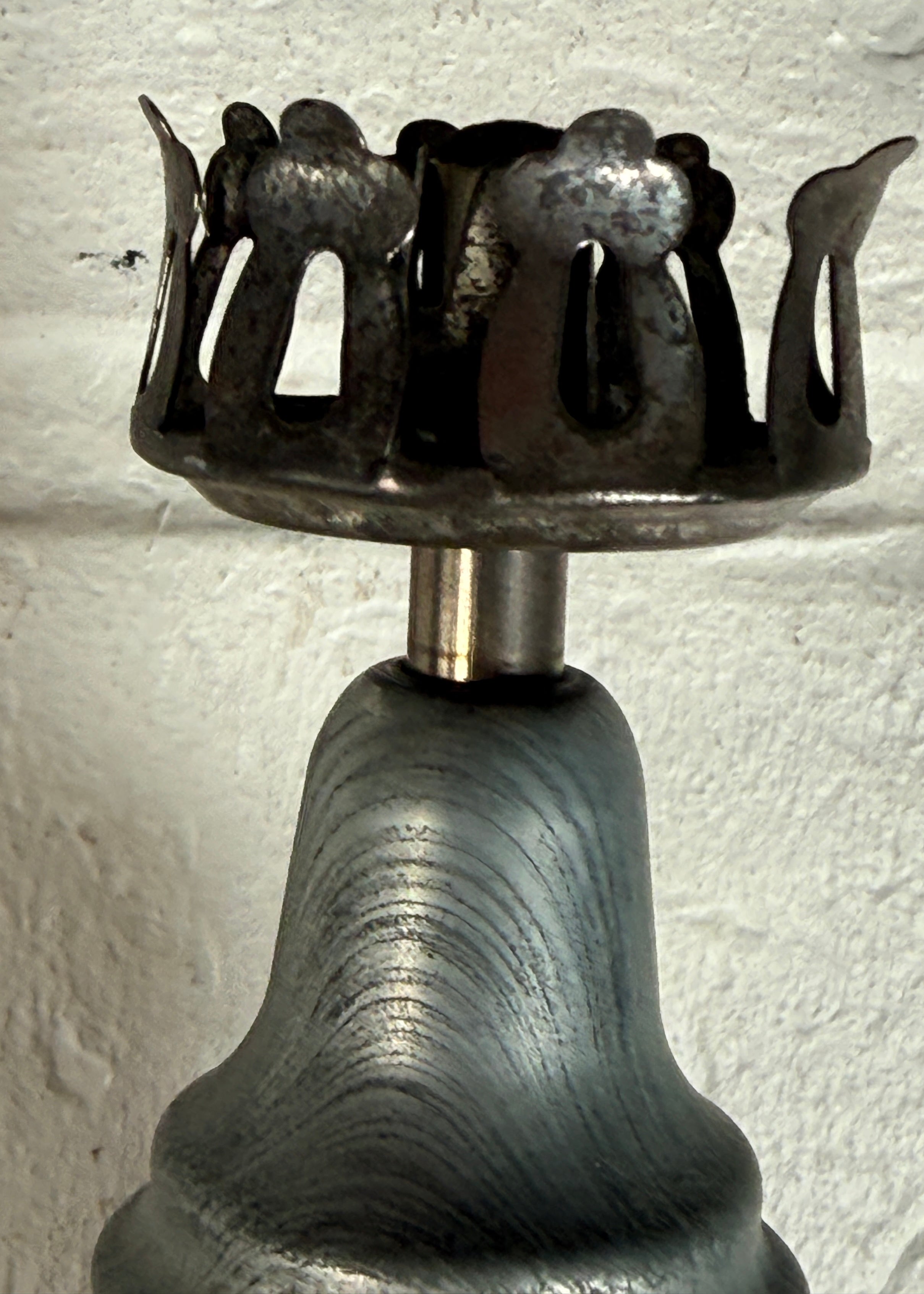 Antique French L’Hirondelle engraved spirit lamp with swallow logo, rare early 1900s industrial décor collectible from France.