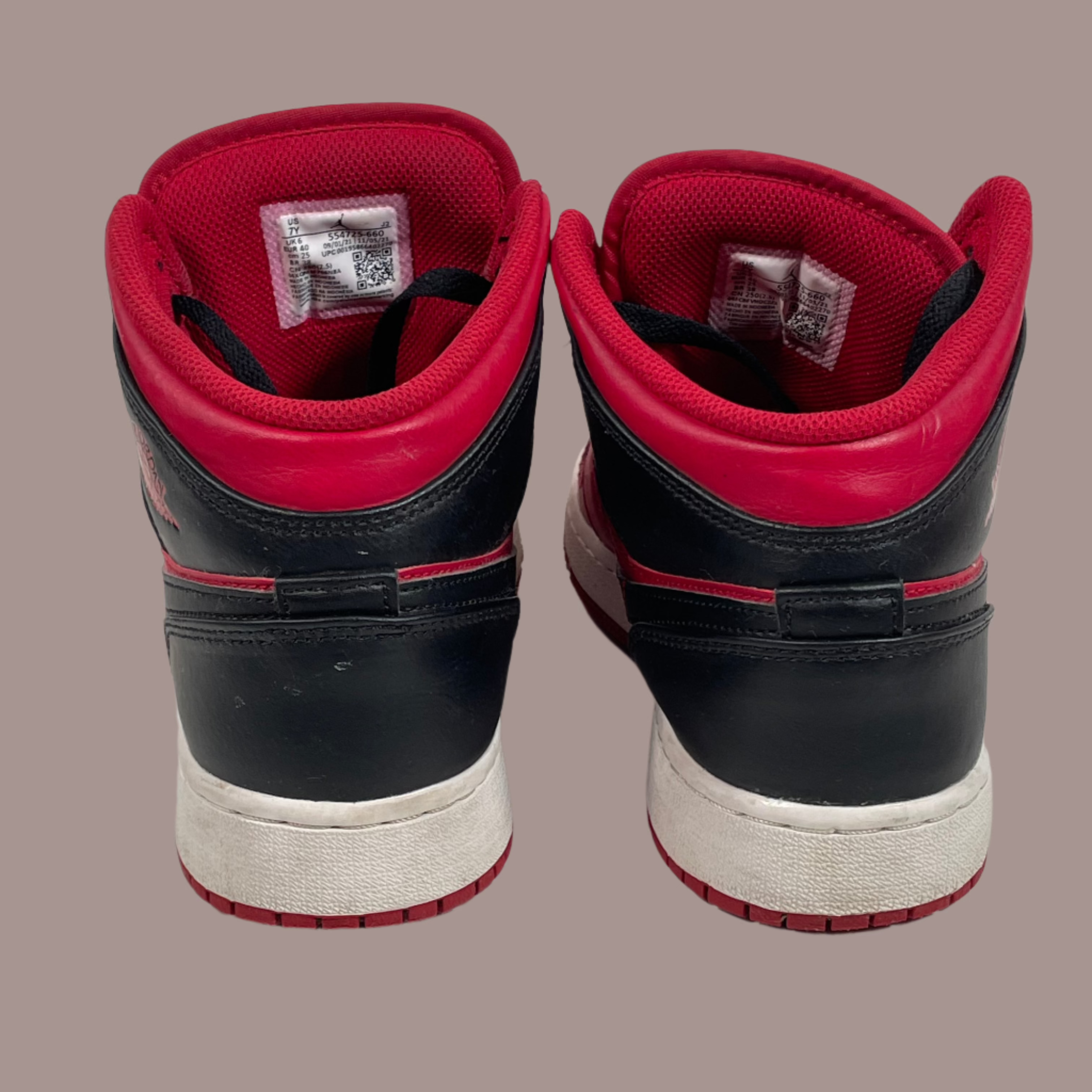 Nike Air Jordan 1 Mid “Bred” Black/Red Men’s Sneakers – Size 7Y US. – Cleaned, GUC