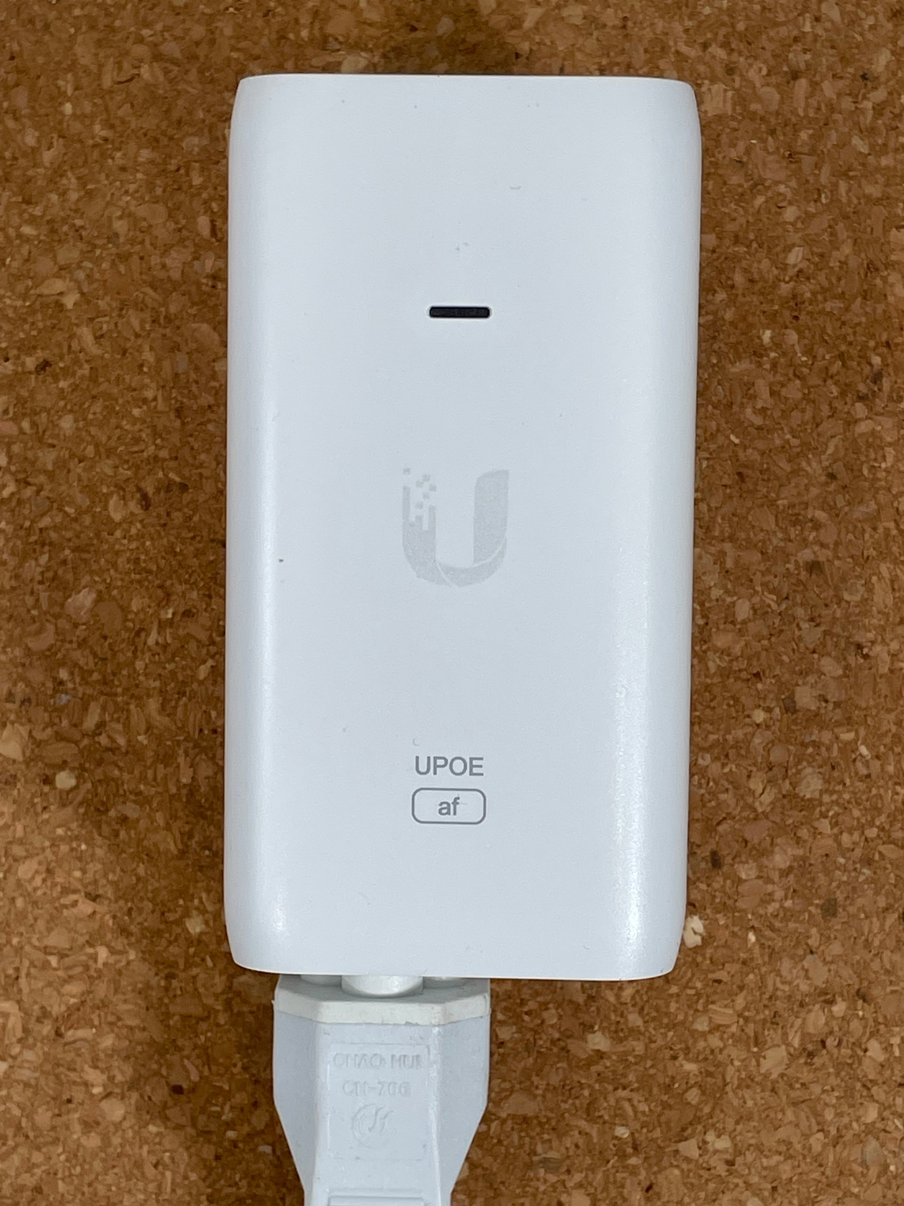 Ubiquiti U-POE-af Gigabit PoE Injector – 802.3af, White | Compact Power for UniFi Devices