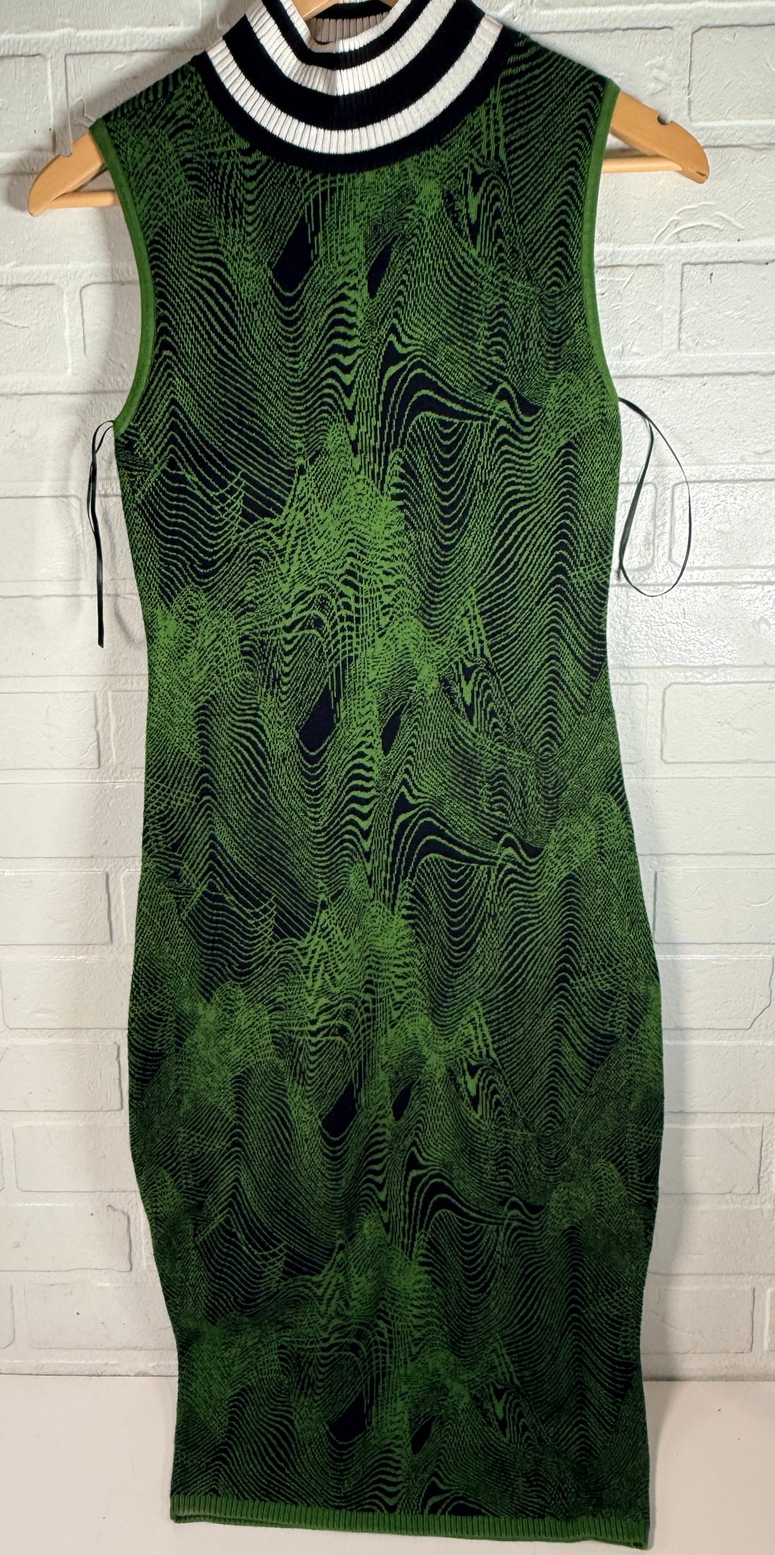 Guess Iris Jacquard sweater dress in green black optical knit. Sleeveless bodycon mock neck style, new with tags, size medium statement fashion piece.