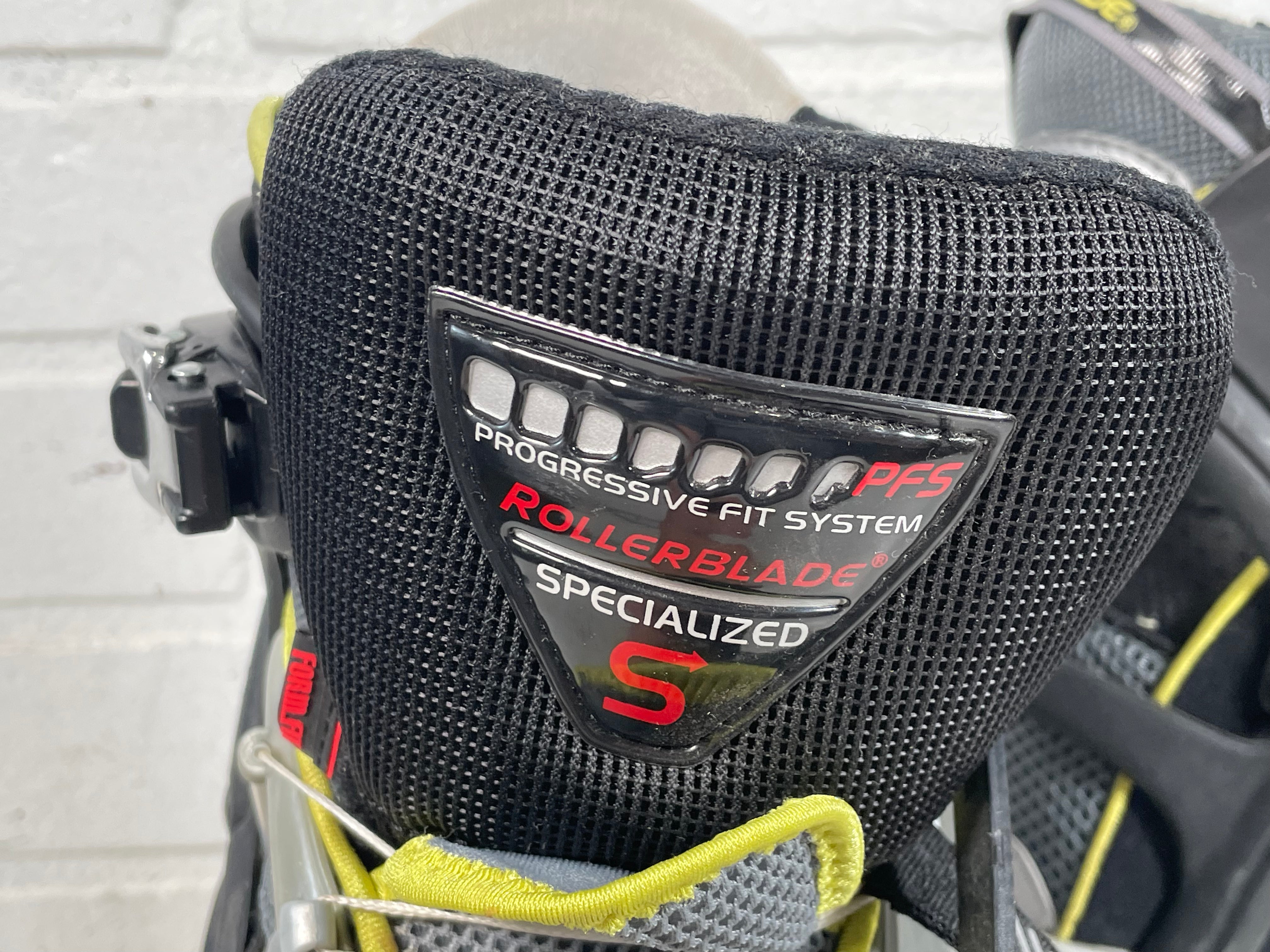 Vintage Rollerblade TRS Alpha Aggressive Inline Skates – ABEC 5 Bearings, Size 9.5 US