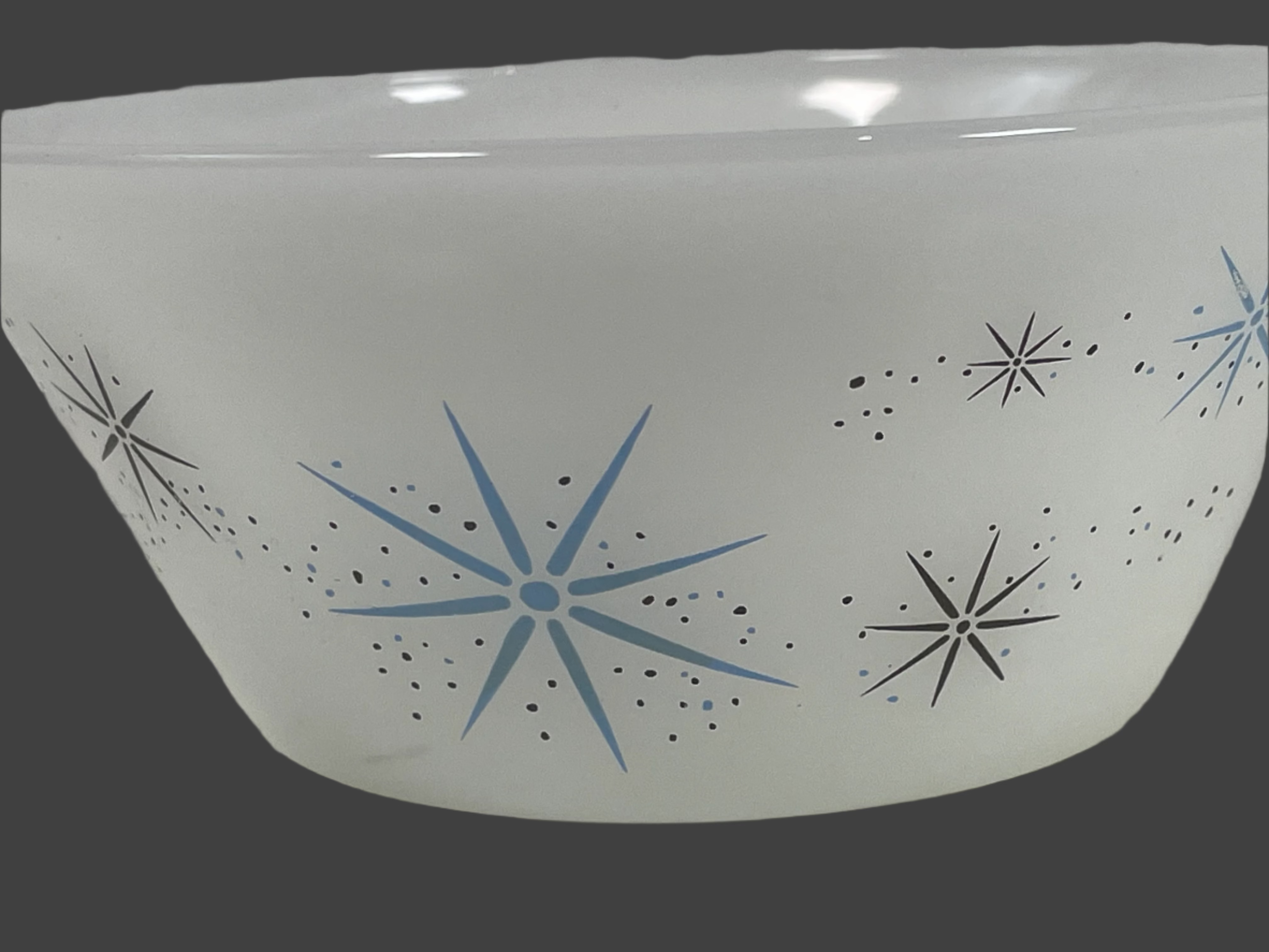 Vintage Fire-King Milk Glass Soup Bowls – Atomic Starburst Blue Heaven – Set of 4