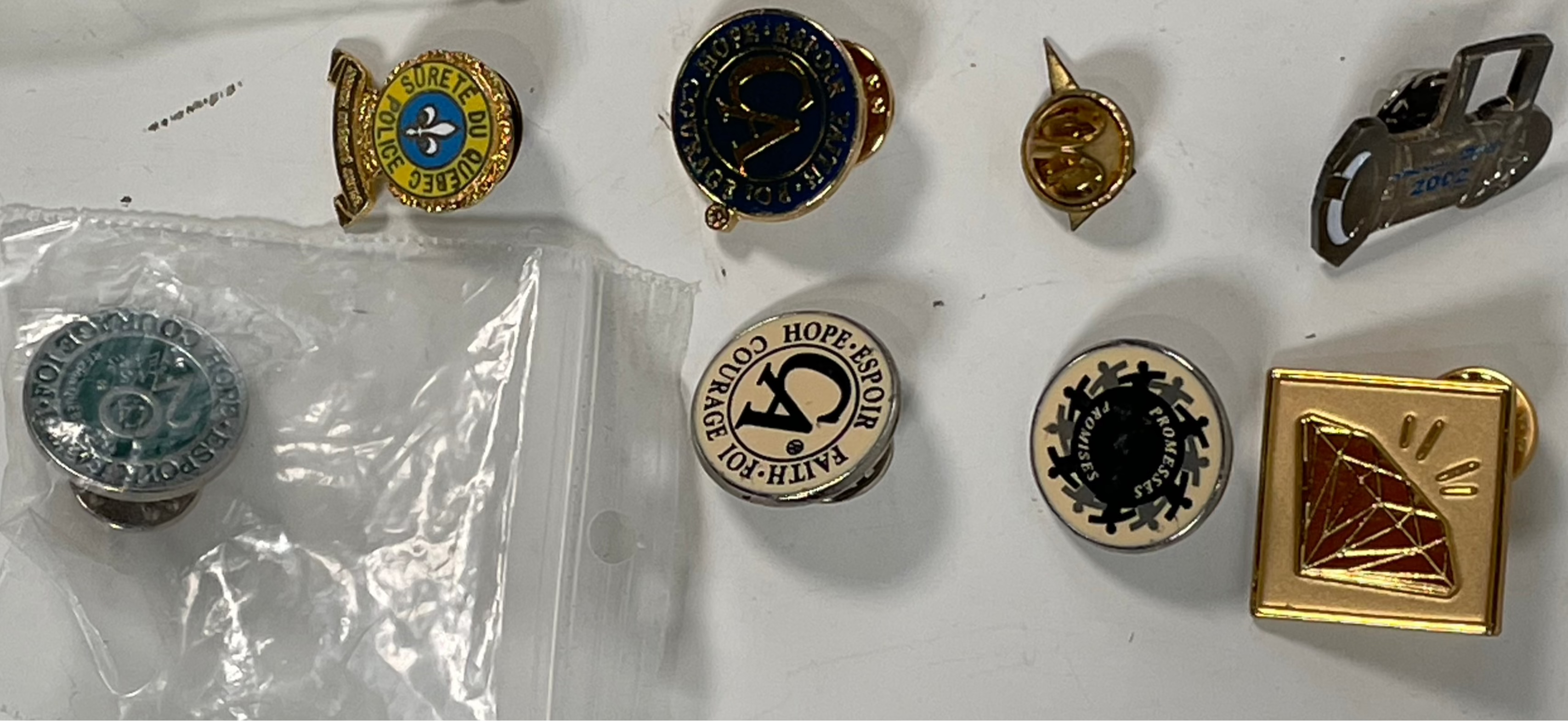 Lot d'épingles de collection assorties – URSS et Canada – Insignes de revers et épingles vintage