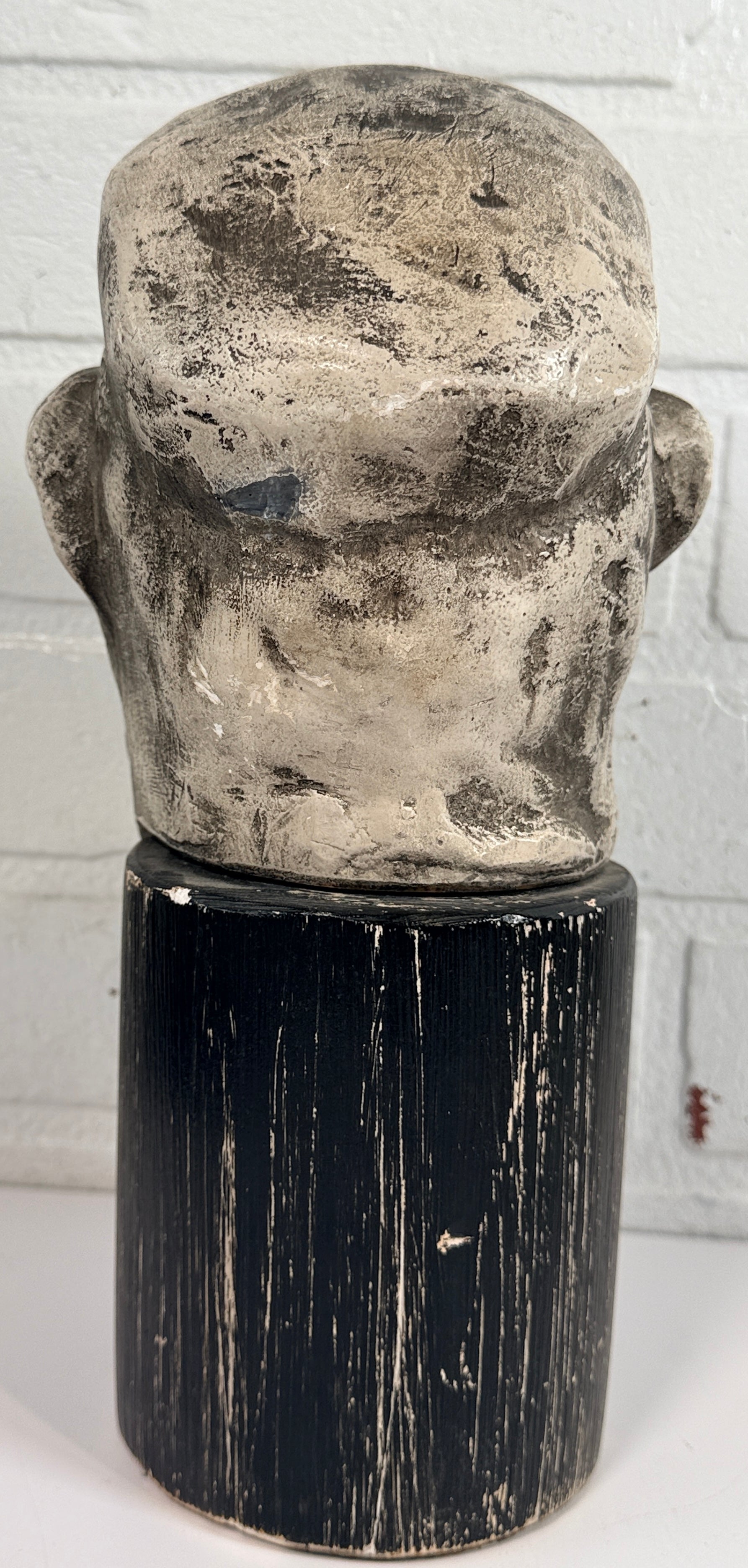 Signed Jack Hanson modernist sculptural bust with brutalist styling and expressive form. Vintage statement art piece for collectors and interior décor.