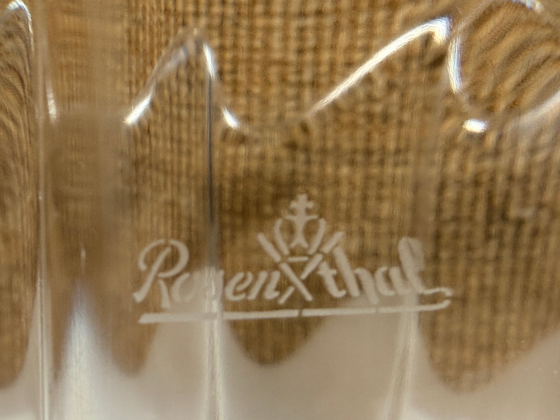 Coupe en verre dépoli Rosenthal du milieu du siècle, bord festonné.