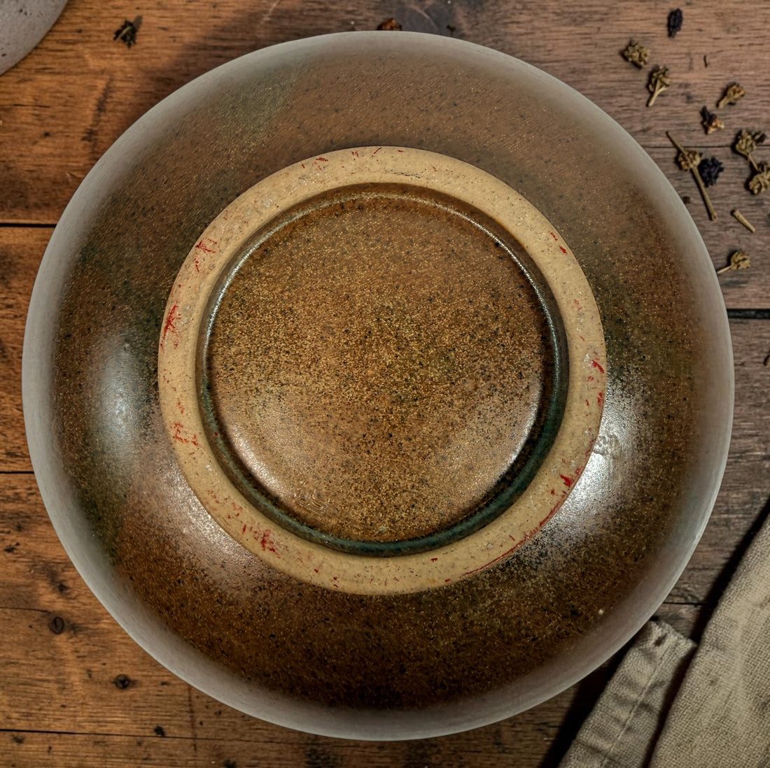 Vintage Canadian studio pottery stoneware bowl with earthy brown glaze and handmade rustic modern design. Ideal centerpiece or functional décor piece.