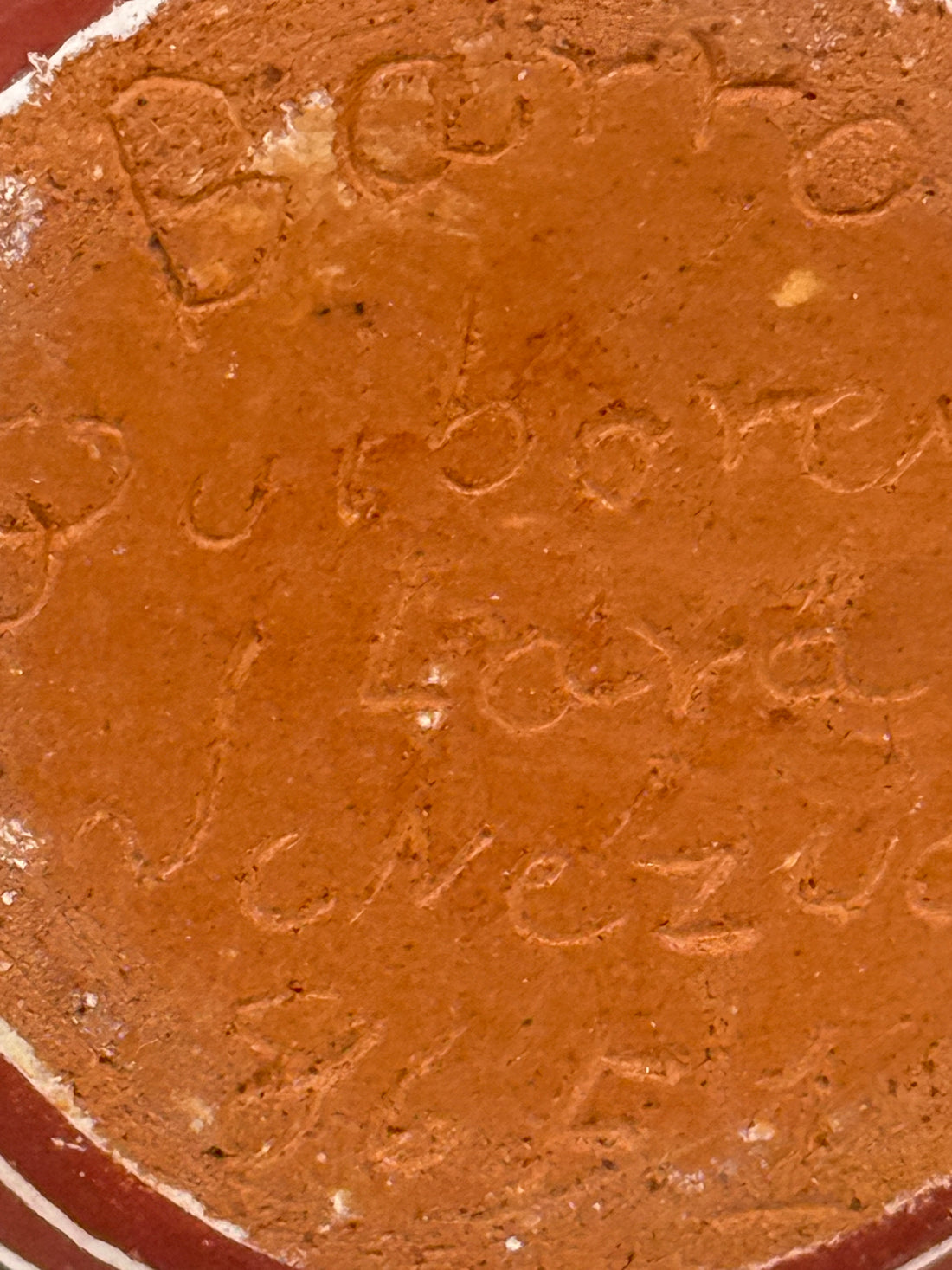 Figurine en poterie folklorique artisanale – Barro Guiboreño Loera Venezuela 1986 – Femme avec pot de 12,7 cm