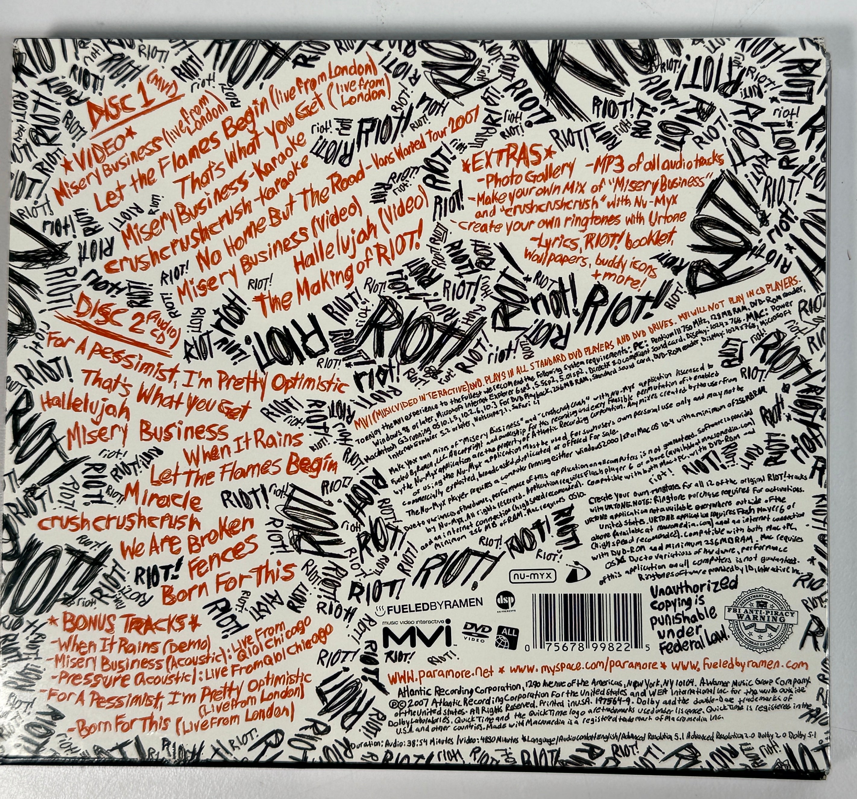 2007 Paramore Riot MVI CD DVD Set, Interactive Edition – Éco-Dépôt