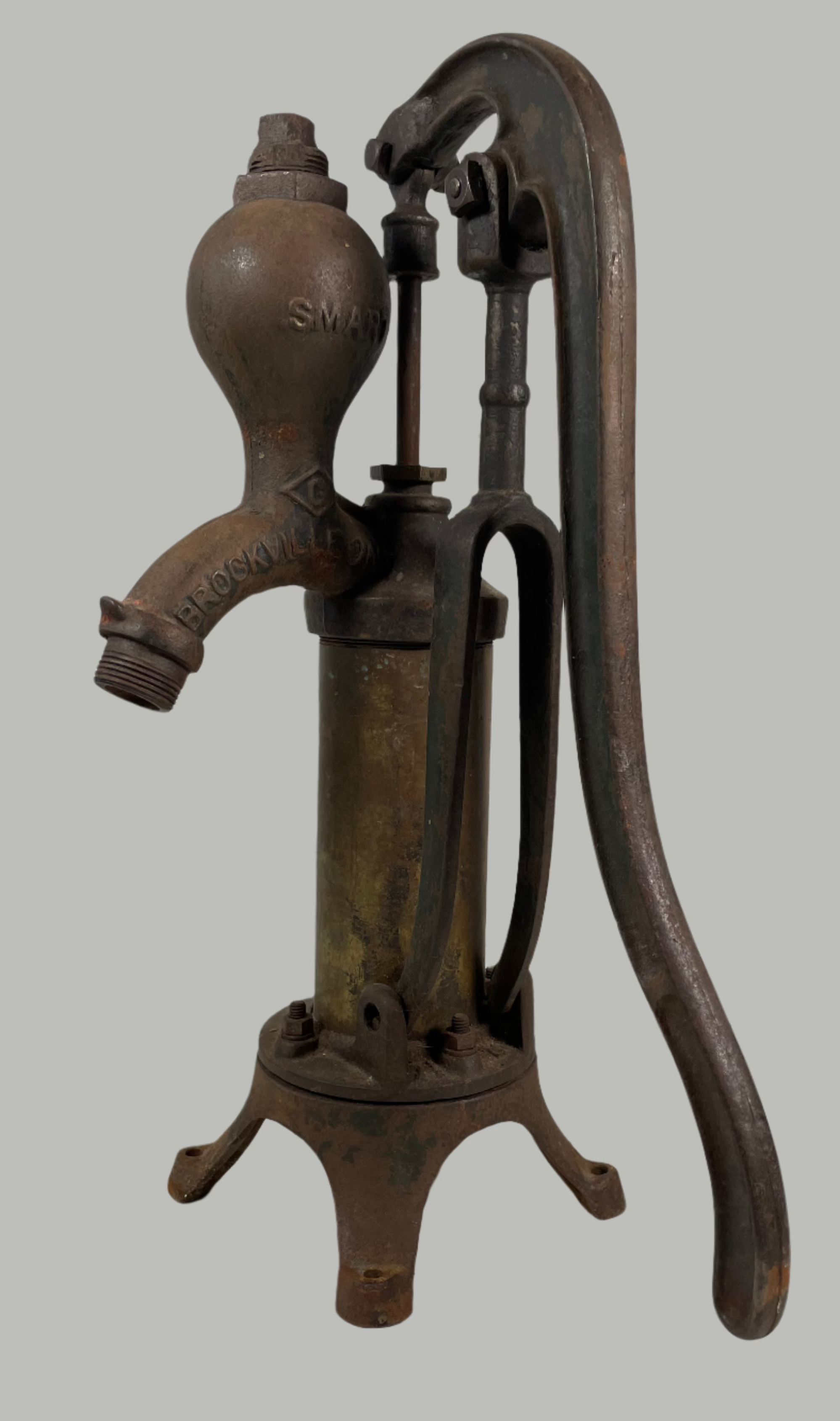 Antique Cast Iron Water Pump – SMART & Co. Brockville Ontario – Rustic Garden Decor
