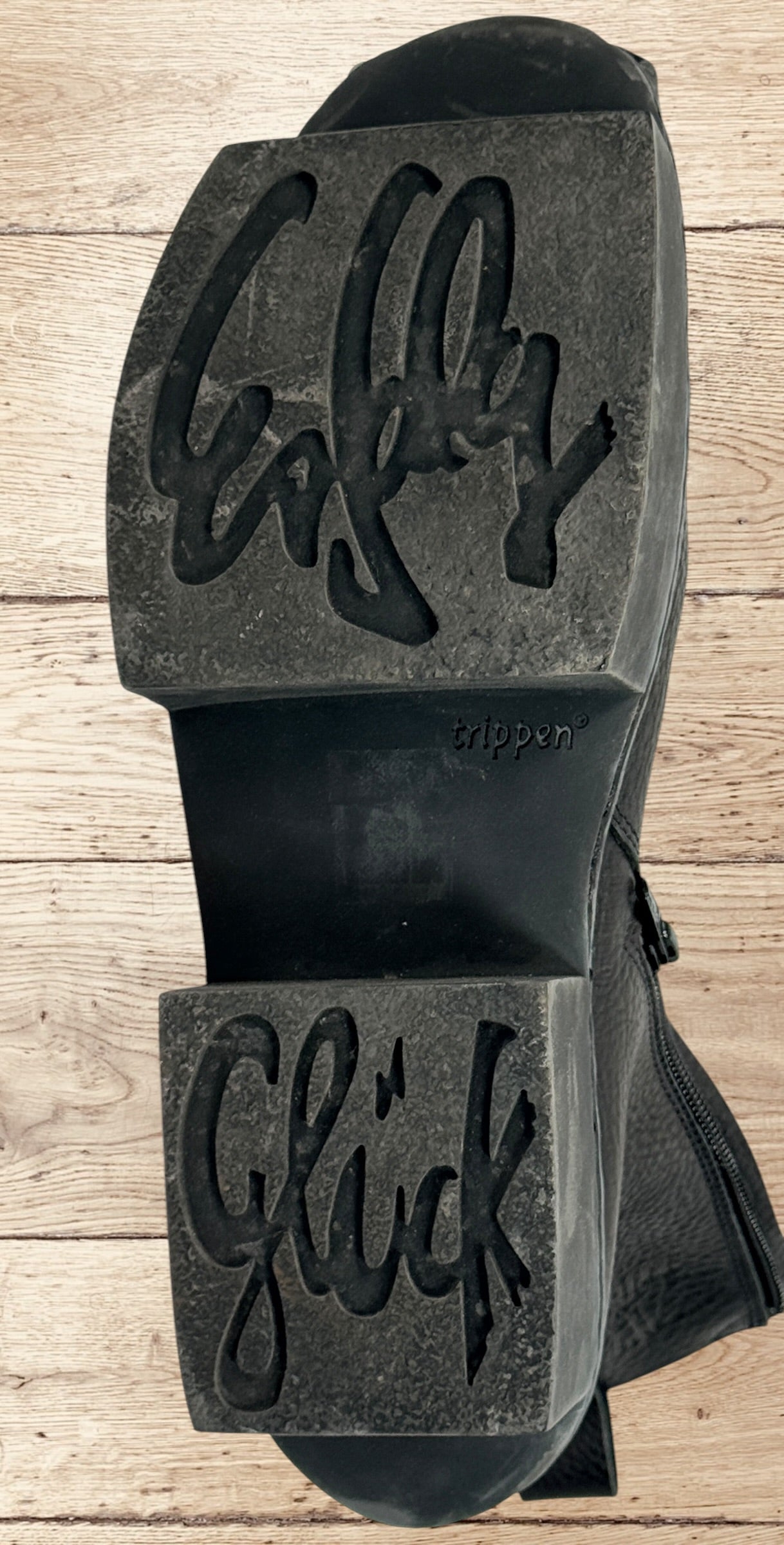 Trippen Glück black leather platform ankle boots in EU 39 with iconic sculpted sole and avant-garde German designer styling.