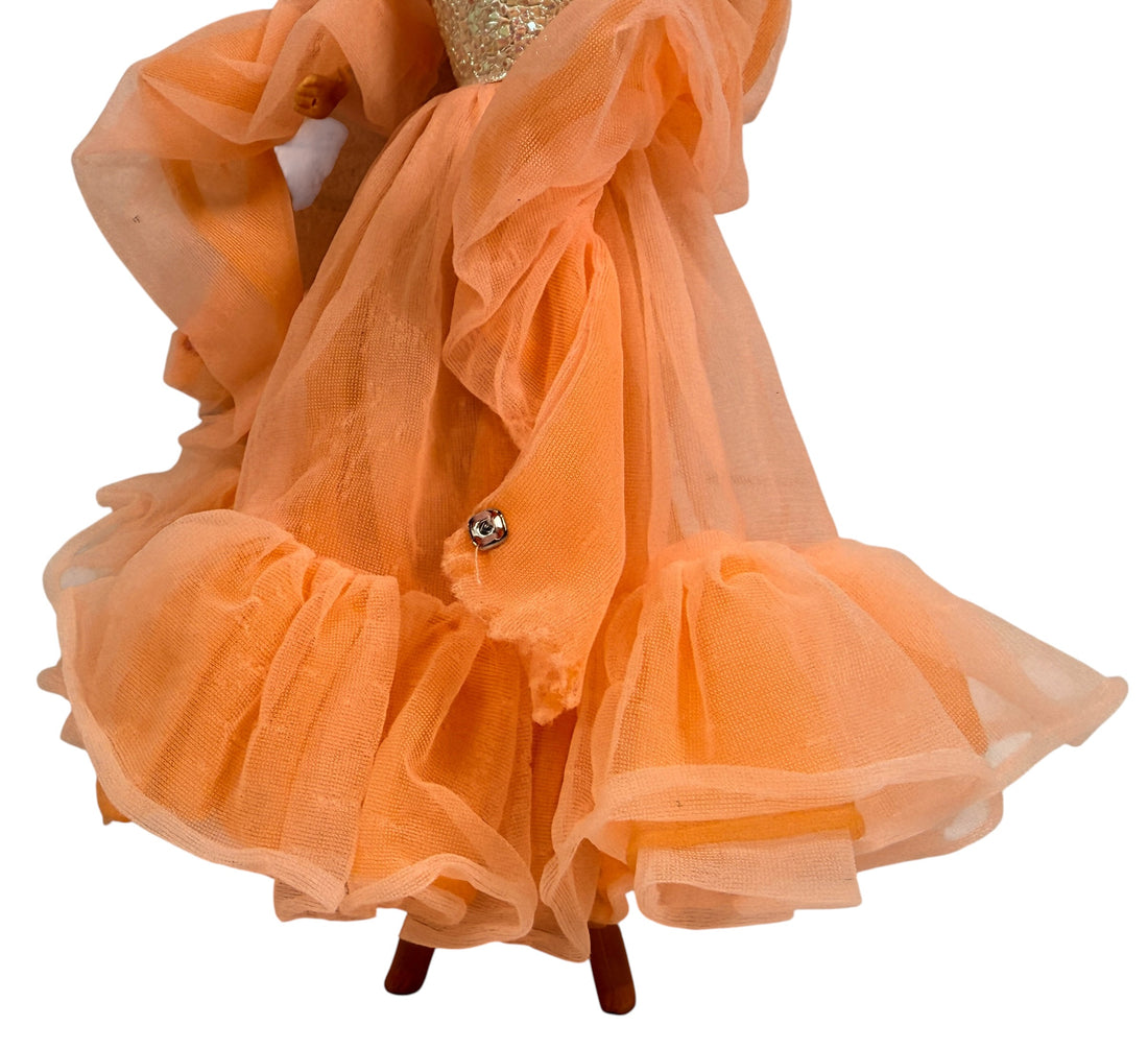 Vintage Barbie SuperStar peach chiffon evening gown dress with glitter bodice and matching wrap. Classic 1970s–1980s Mattel fashion collectible.