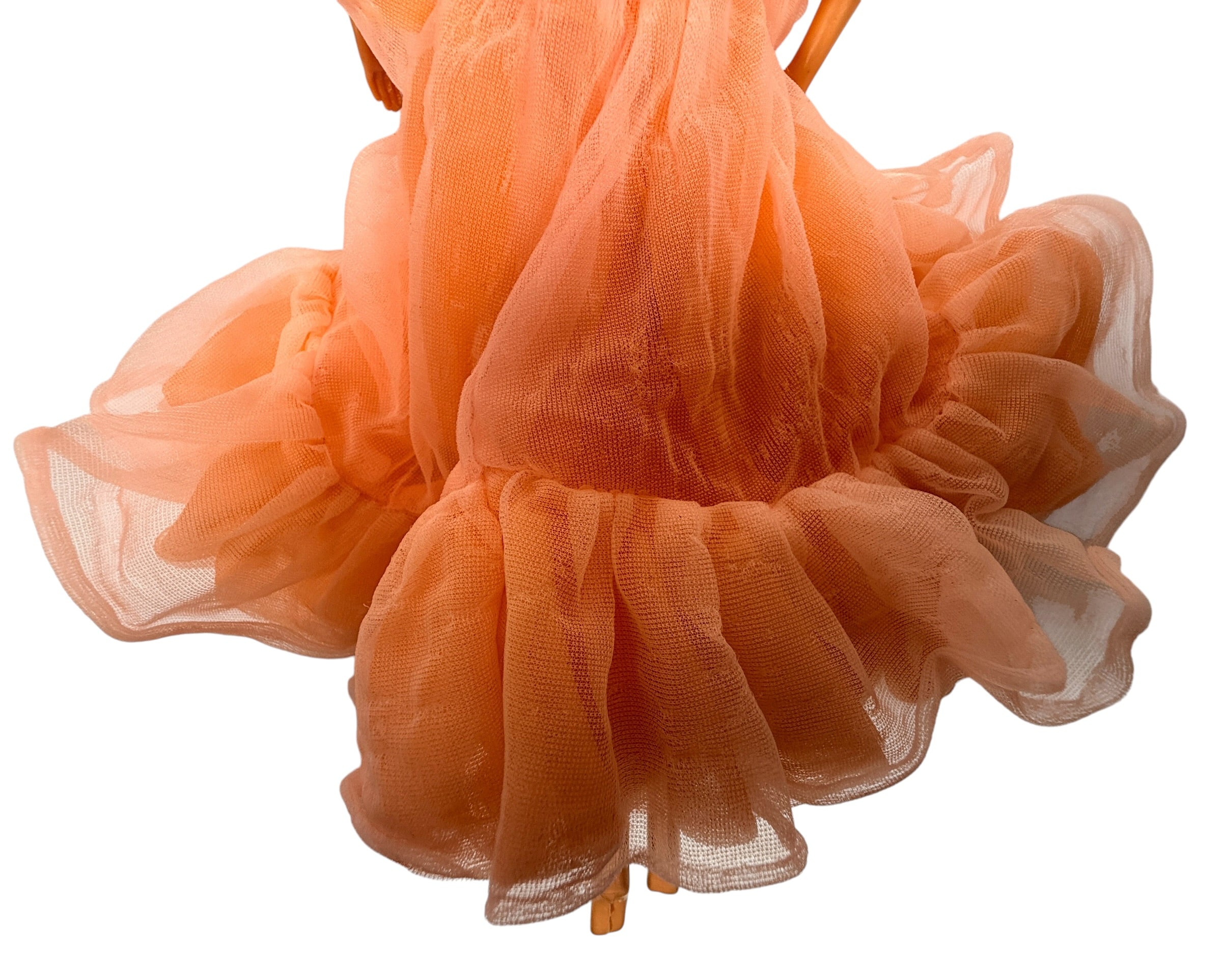 Vintage Barbie SuperStar peach chiffon evening gown dress with glitter bodice and matching wrap. Classic 1970s–1980s Mattel fashion collectible.