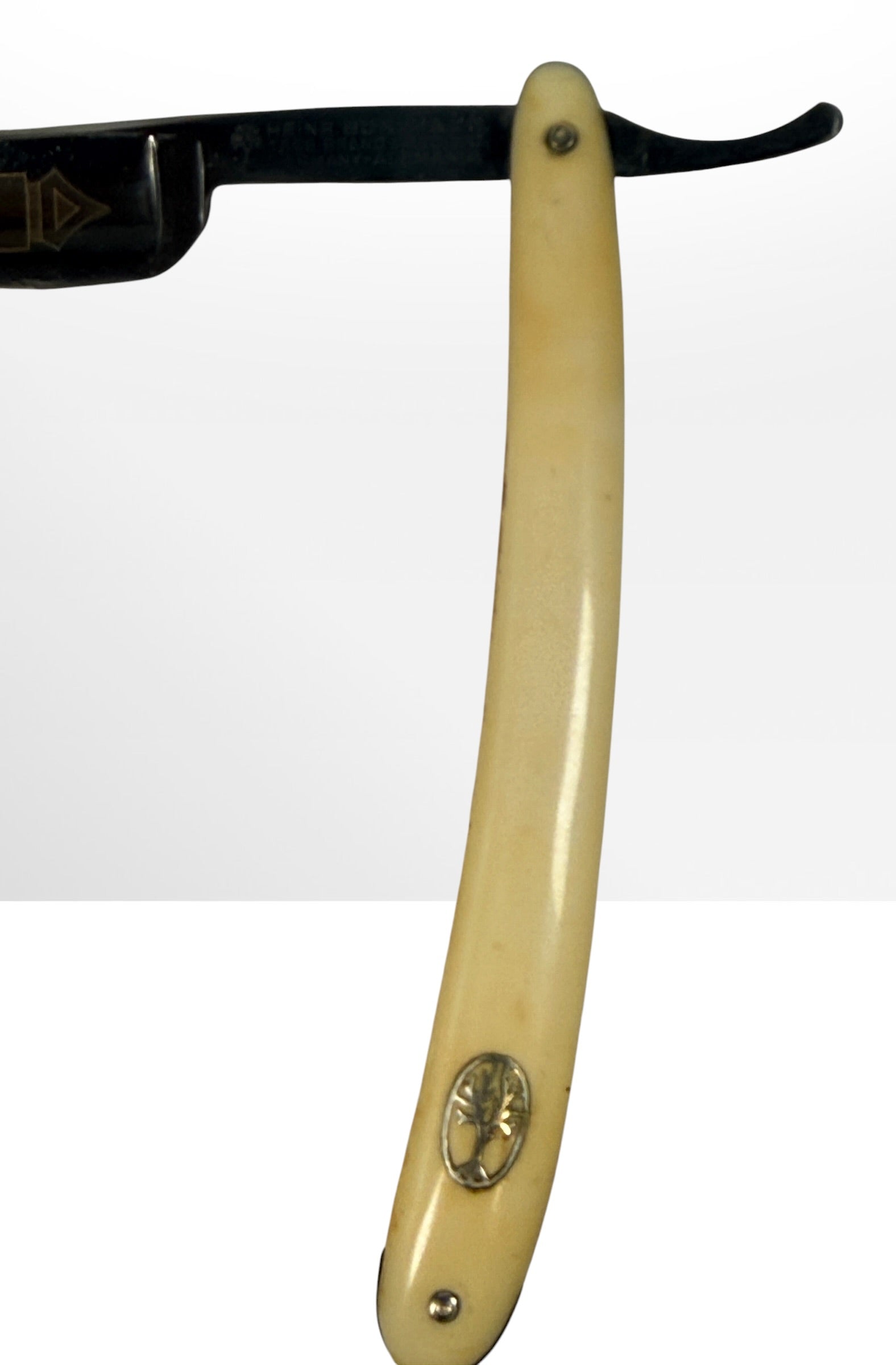 Antique H. Boker King Cutter straight razor with original case, made in Solingen Germany. Classic Tree Brand collectible barber razor.