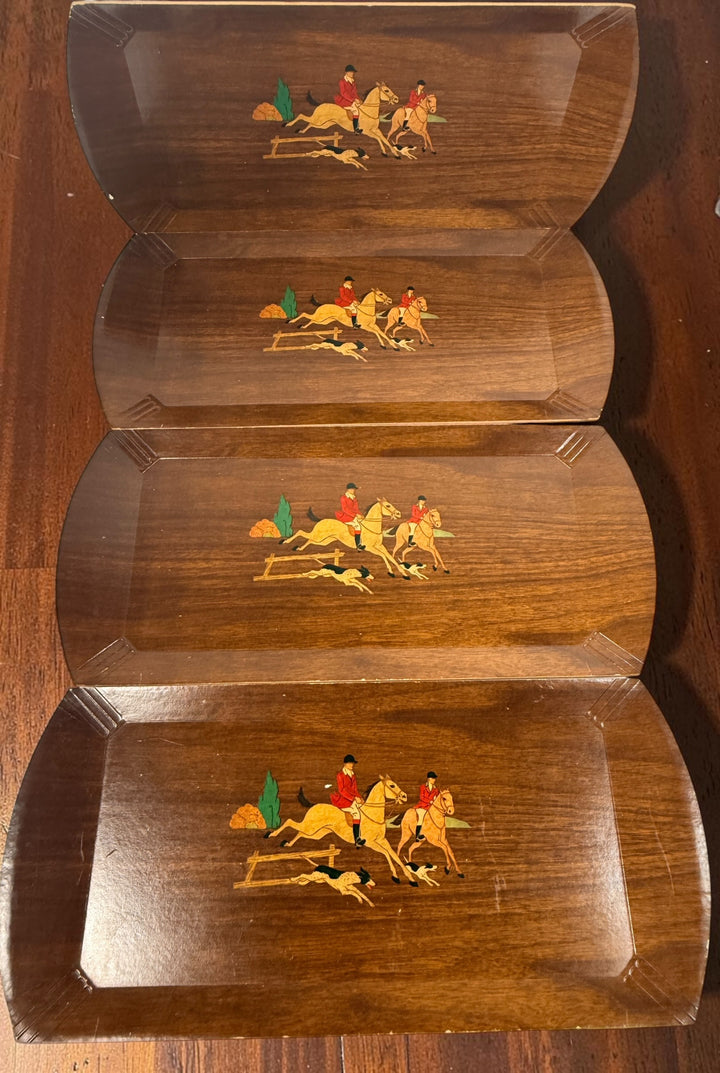 Vintage Haskelite fox hunt serving tray set of 4 with equestrian hunting scene and mid-century bentwood lacquered décor.