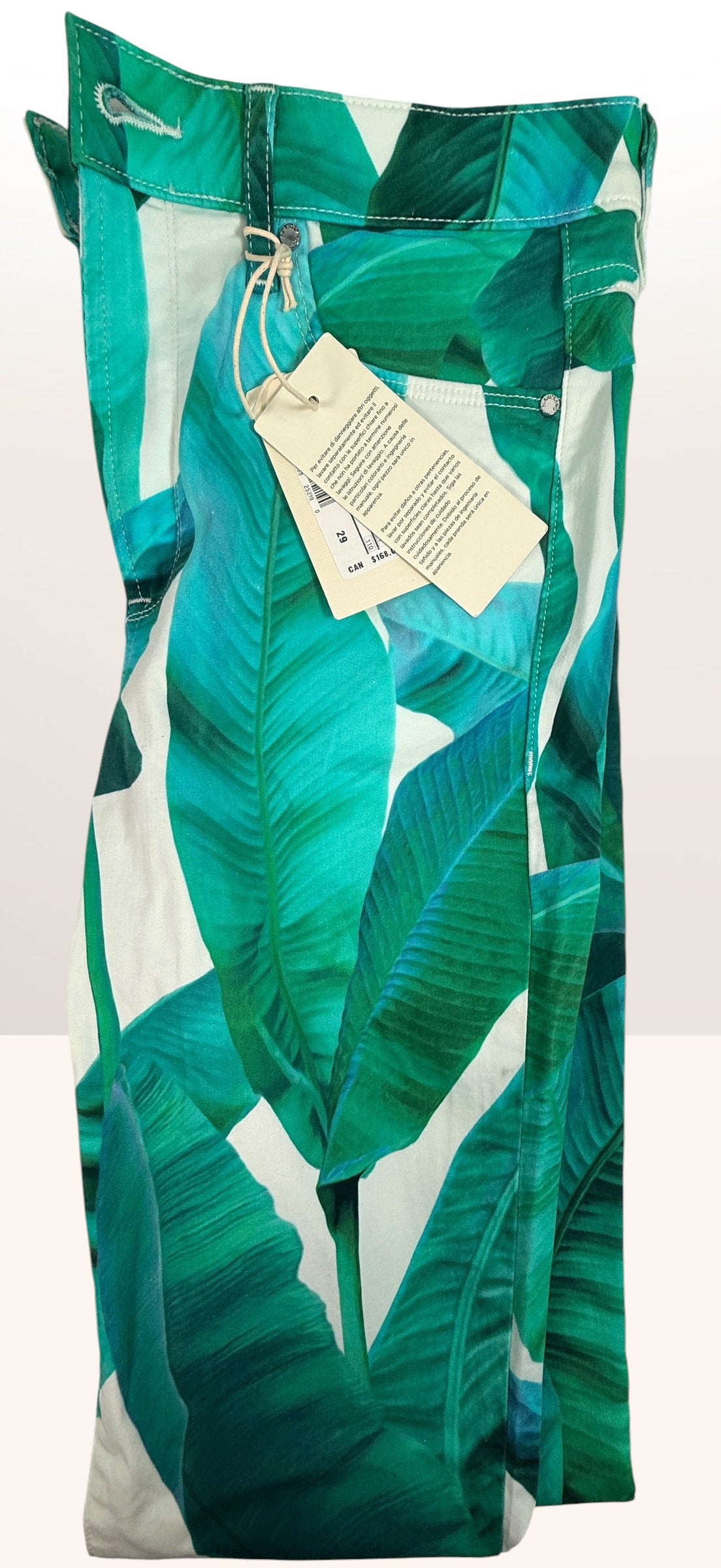 Marciano Tahitian Tropic skinny jeans size 29, bold tropical print designer denim made in USA with original tags attached.