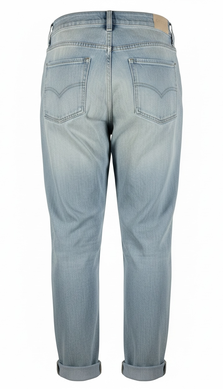 GUESS Boy Fit distressed jeans in light wash denim, size 29, new with tags. Trendy ripped boyfriend-fit jeans with modern Y2K streetwear style.