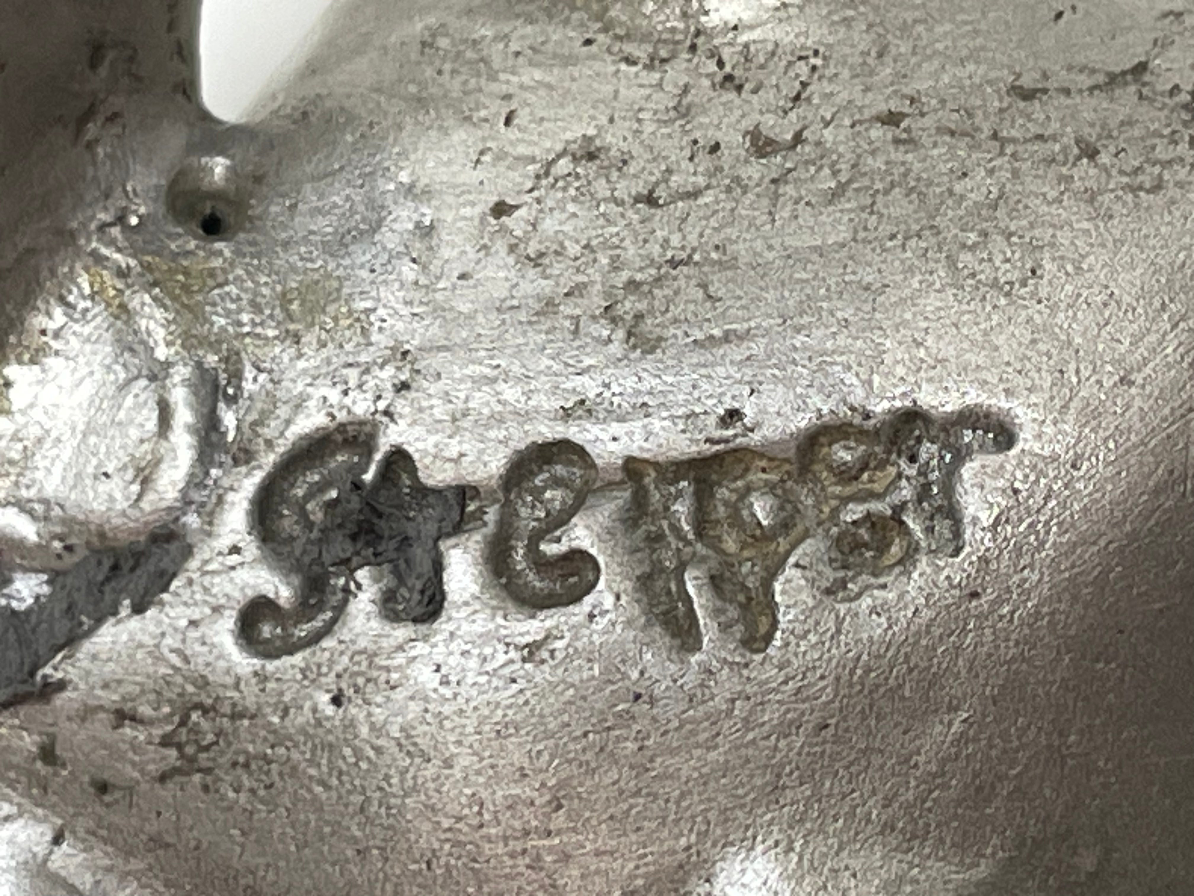 Sculpture en bronze « Frogman » de Tim Cotterill – Signée, Rainette aux yeux rouges