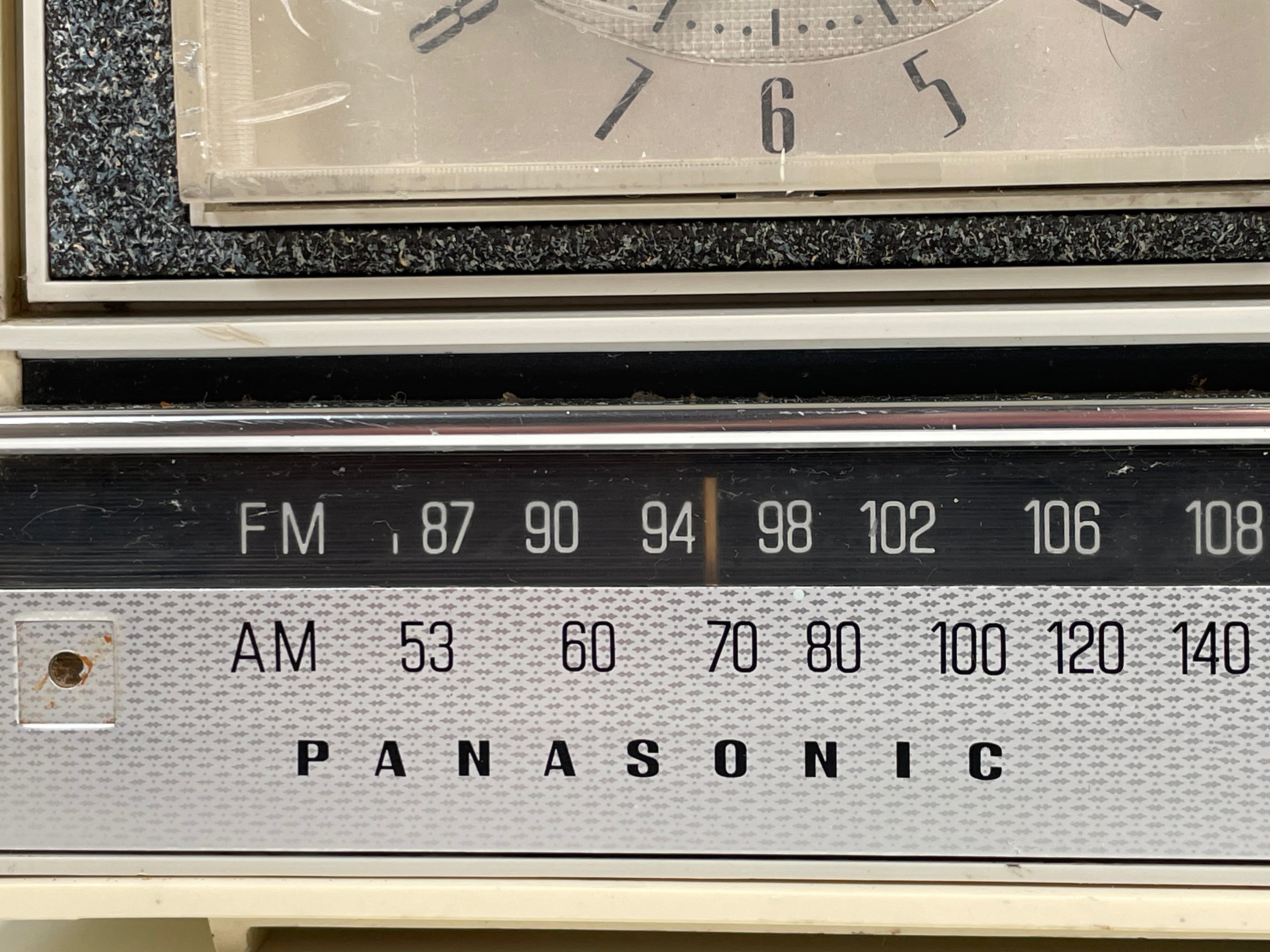 Vintage Panasonic RC-615 Solid State FM/AM Clock Radio | Fully Functional | Made in Japan (c.1968)
