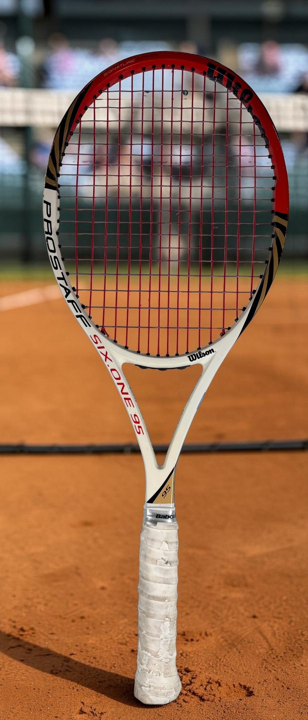 Wilson Pro Staff Six.One 95 BLX tennis racquet with 16x18 pattern. Classic Federer-era control frame in solid playable condition.