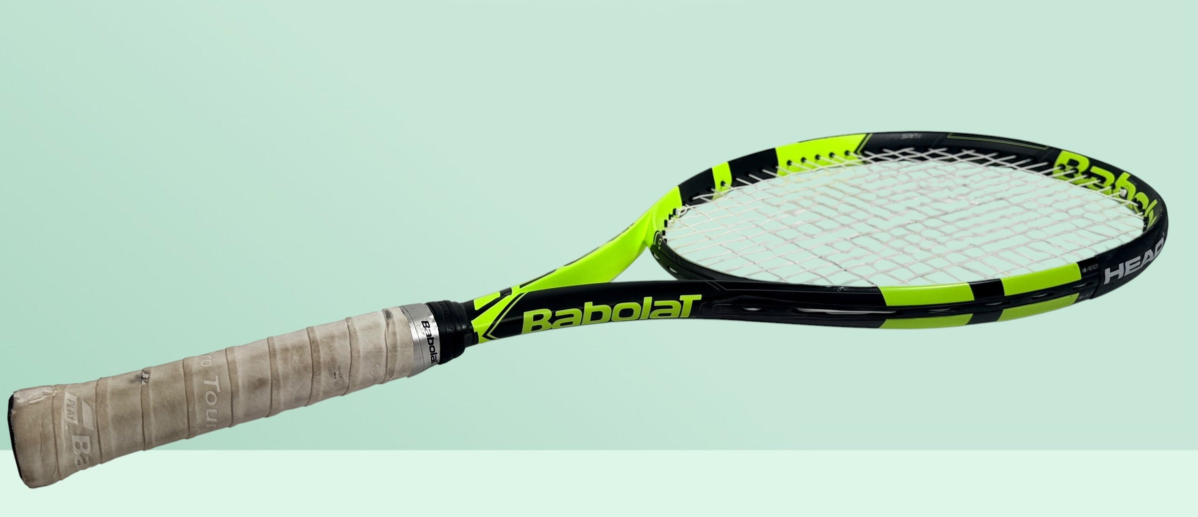 Babolat Pure Aero 300g tennis racquet with 100 sq in head and L4 4 1/2 grip. Popular spin-focused performance frame in good used condition with 16x19 string pattern.