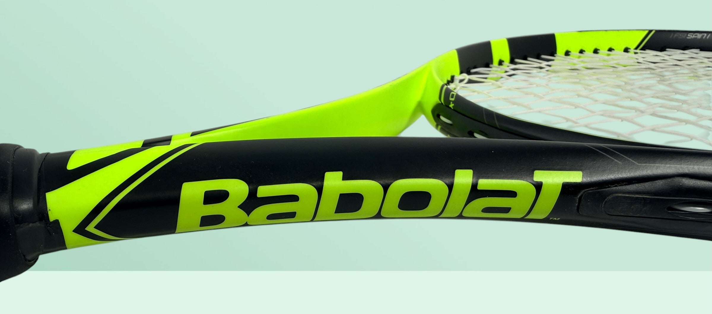 Babolat Pure Aero 300g tennis racquet with 100 sq in head and L4 4 1/2 grip. Popular spin-focused performance frame in good used condition with 16x19 string pattern.