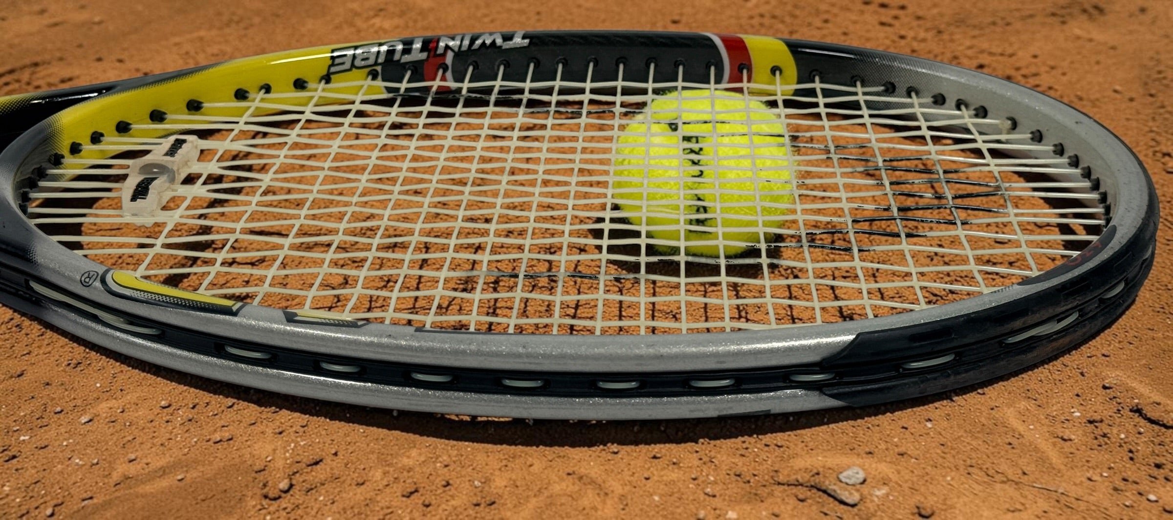 Vintage Austrian-made HEAD Radical TwinTube OS tennis racquet in good playable condition. Classic Andre Agassi-era oversized graphite frame.