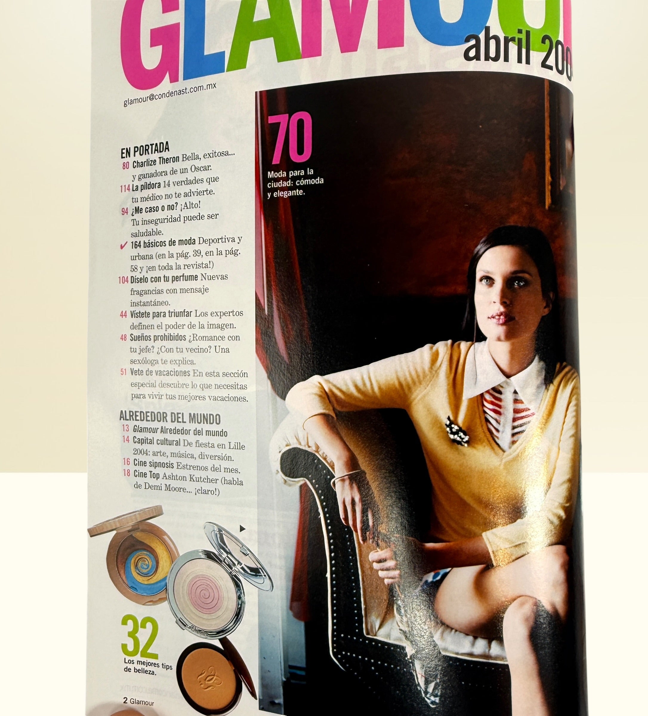 Vintage Glamour México April 2004 magazine featuring Charlize Theron cover with Y2K fashion editorials and collectible Givenchy advertising.